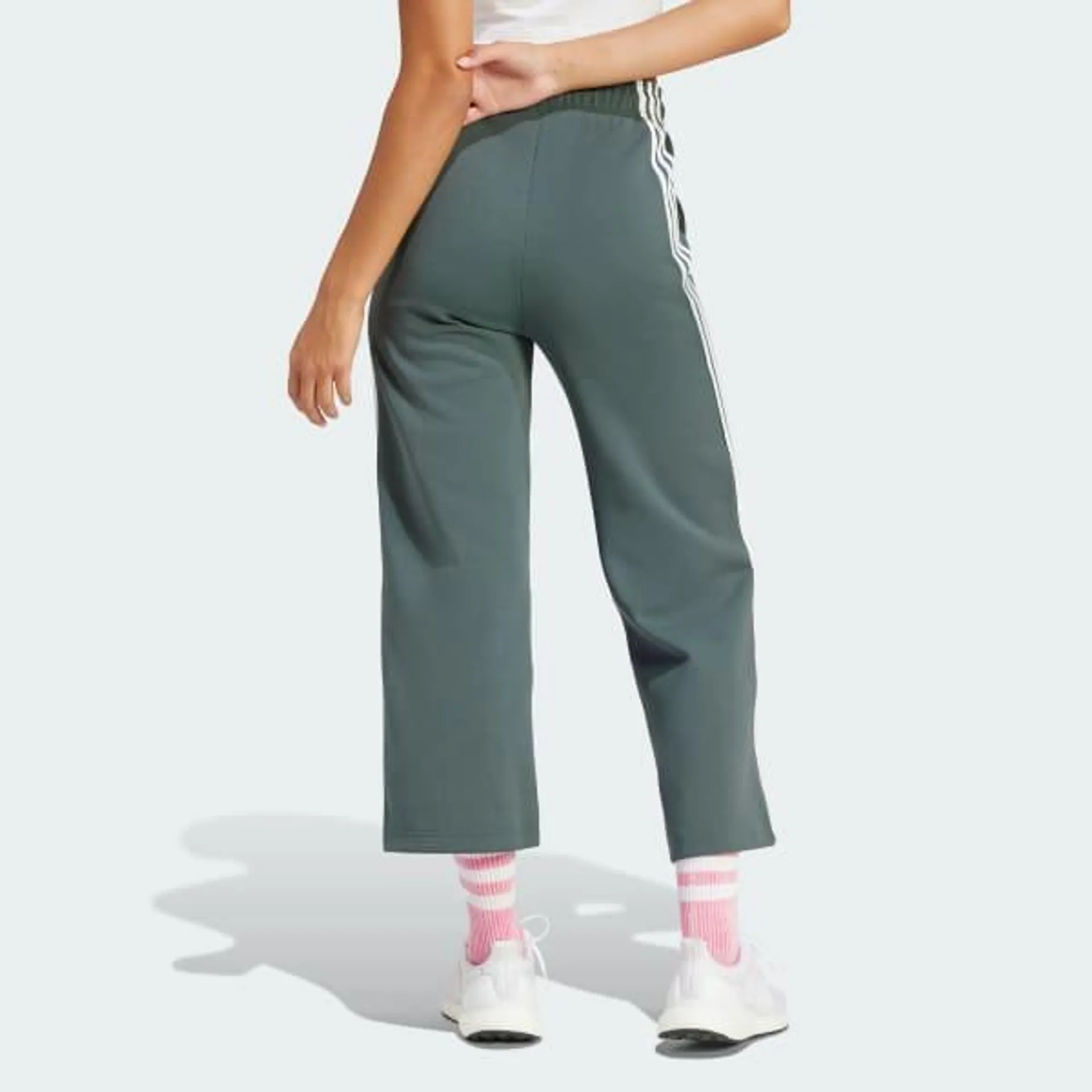 Future Icons 3-Stripes Open Hem Pants