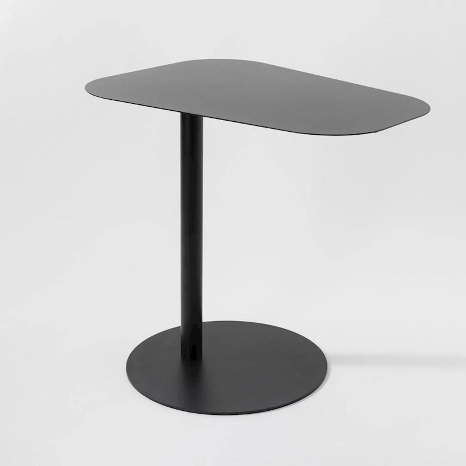 Urban Trends Neville Side Table Black