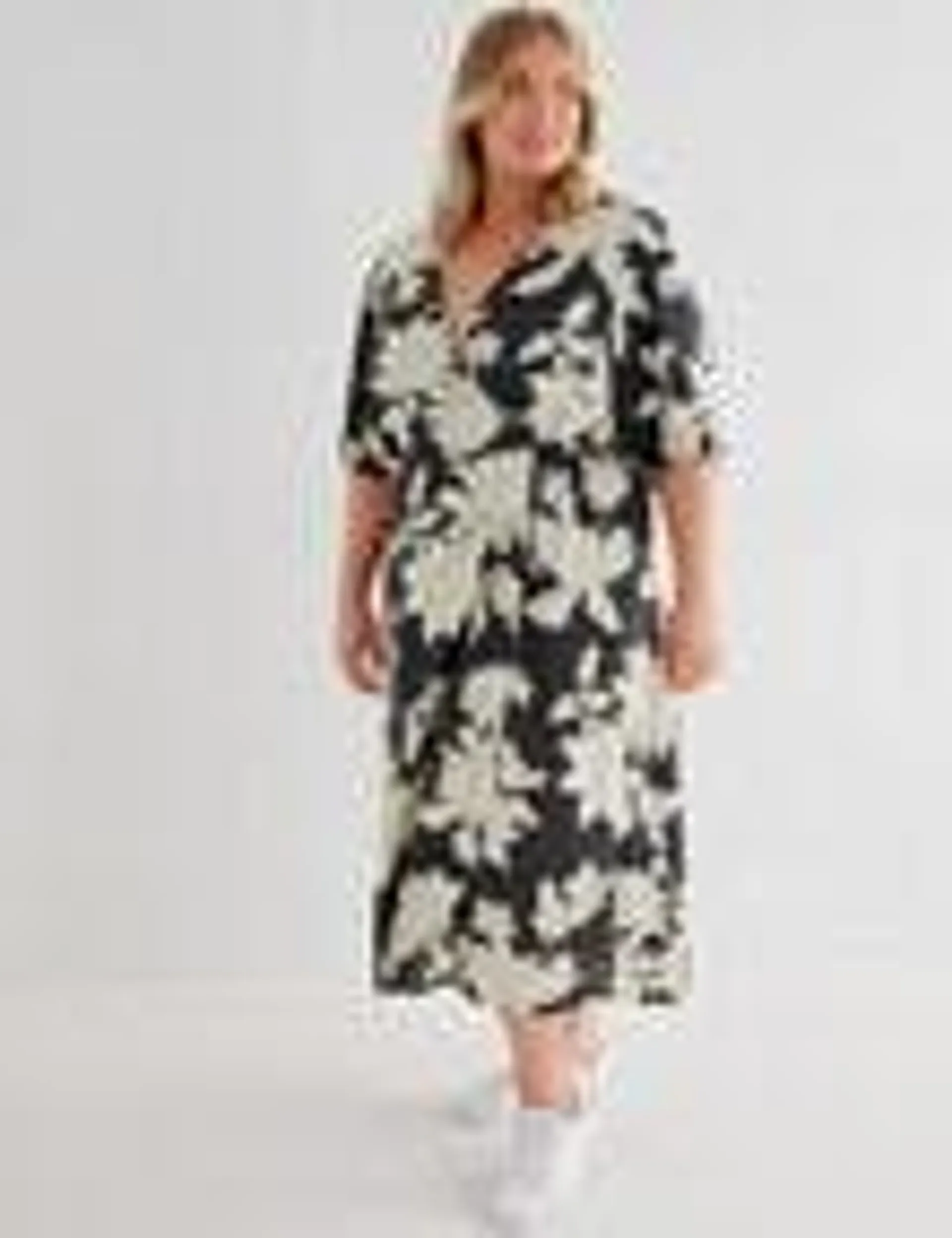 Studio Curve Floral Wrap Dress, Black