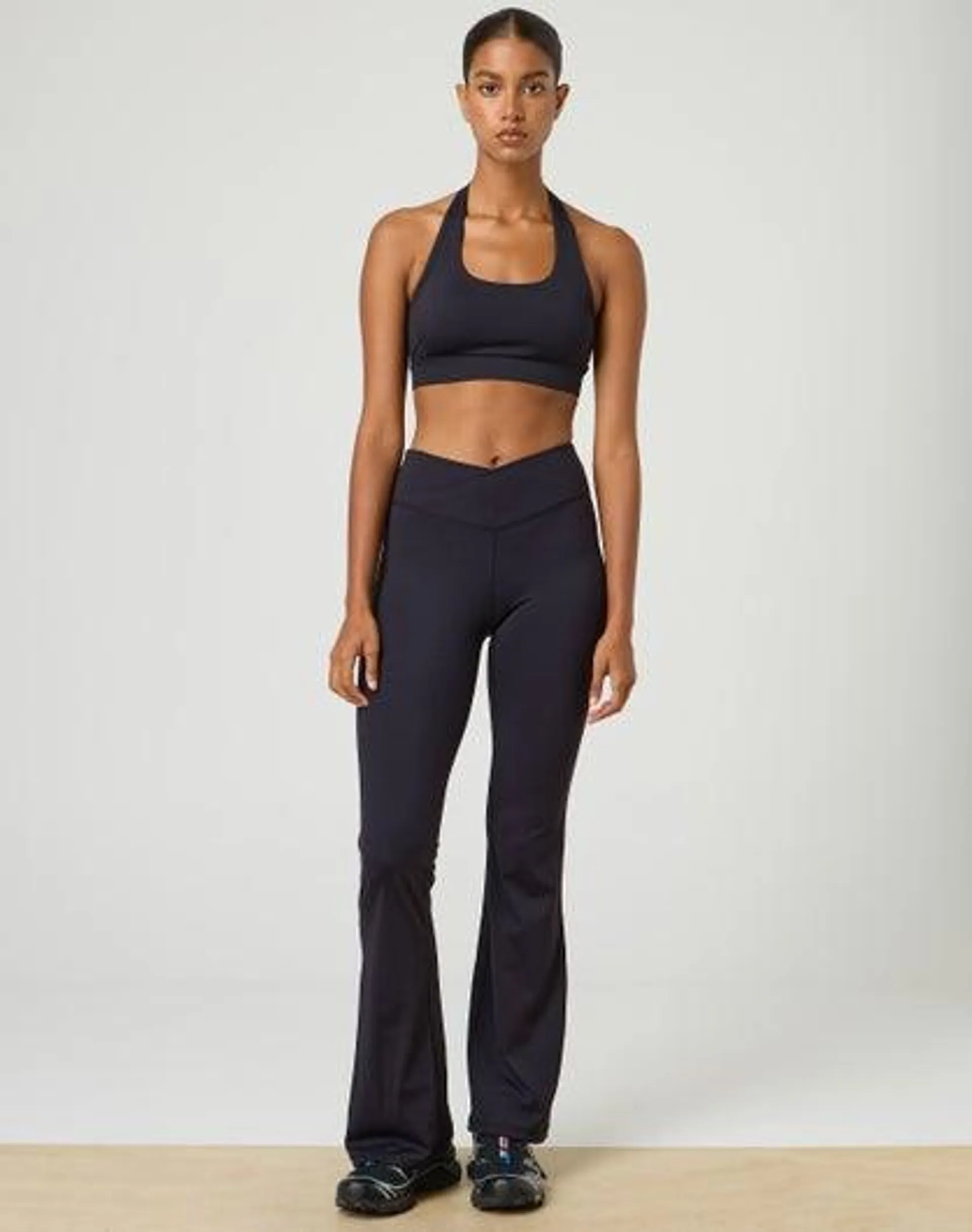 Active V Front Flare Leggings