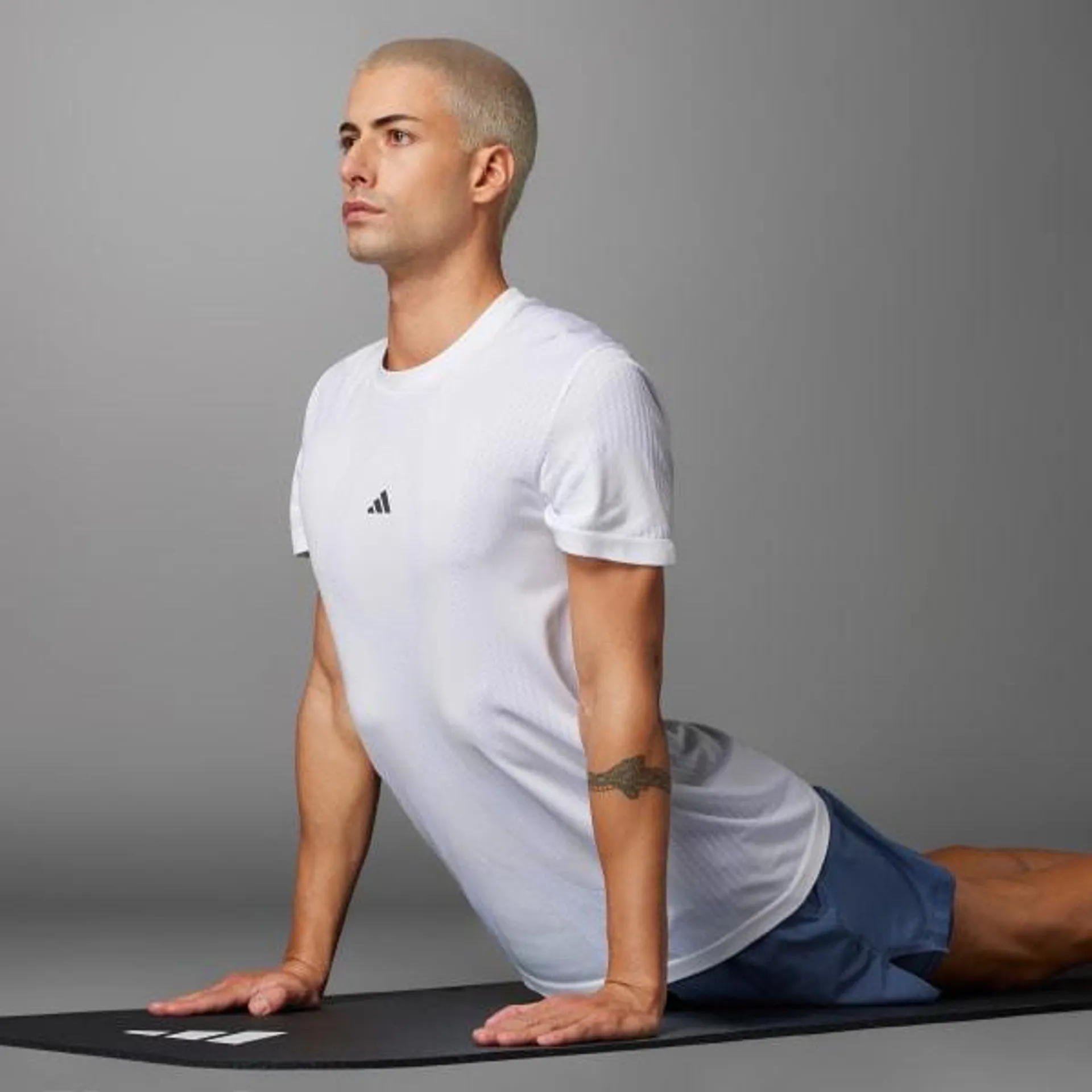 Designed for Training Yoga Seamless Tee