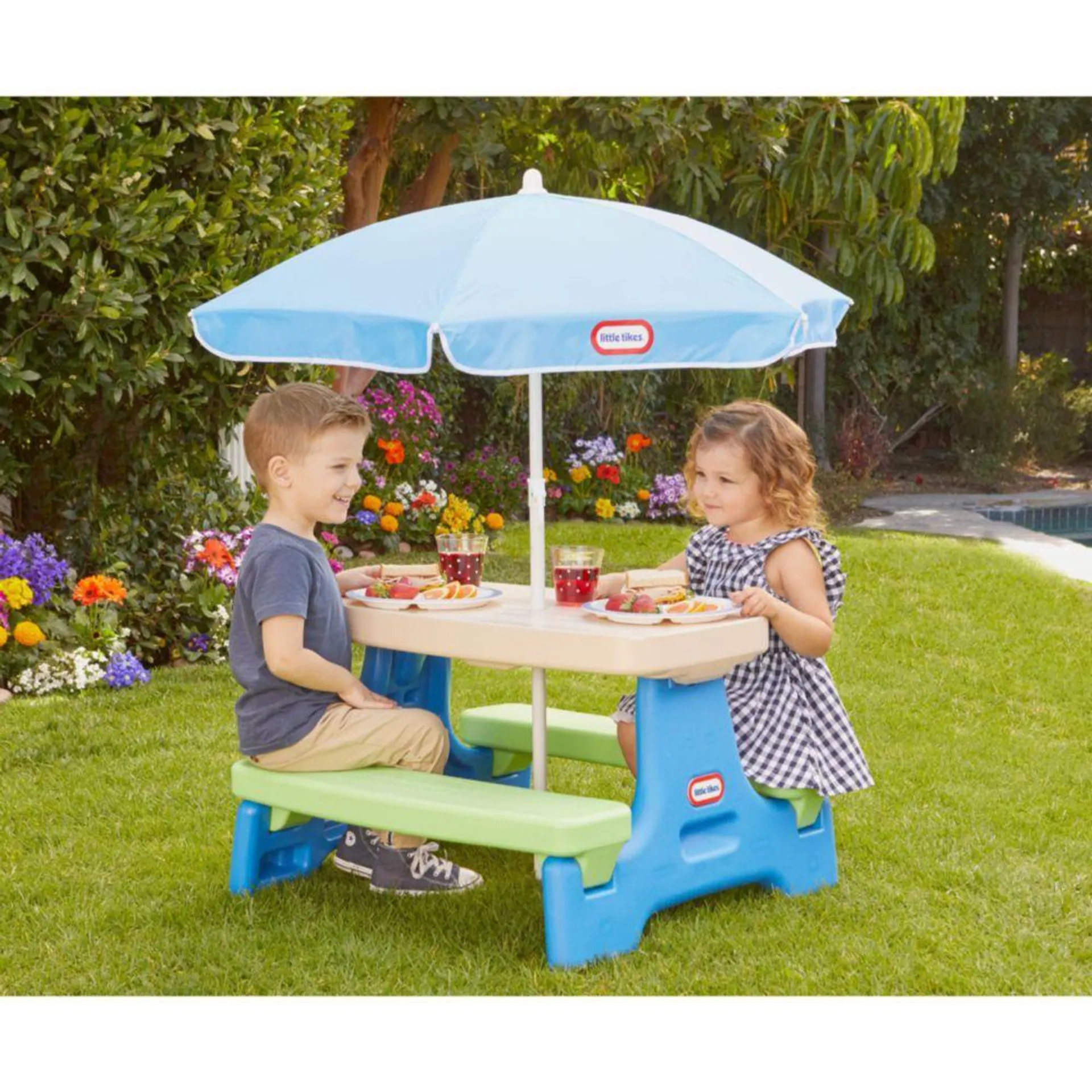 Mesa De Picnic + Sombrilla Little Tikes Easy Store Jr