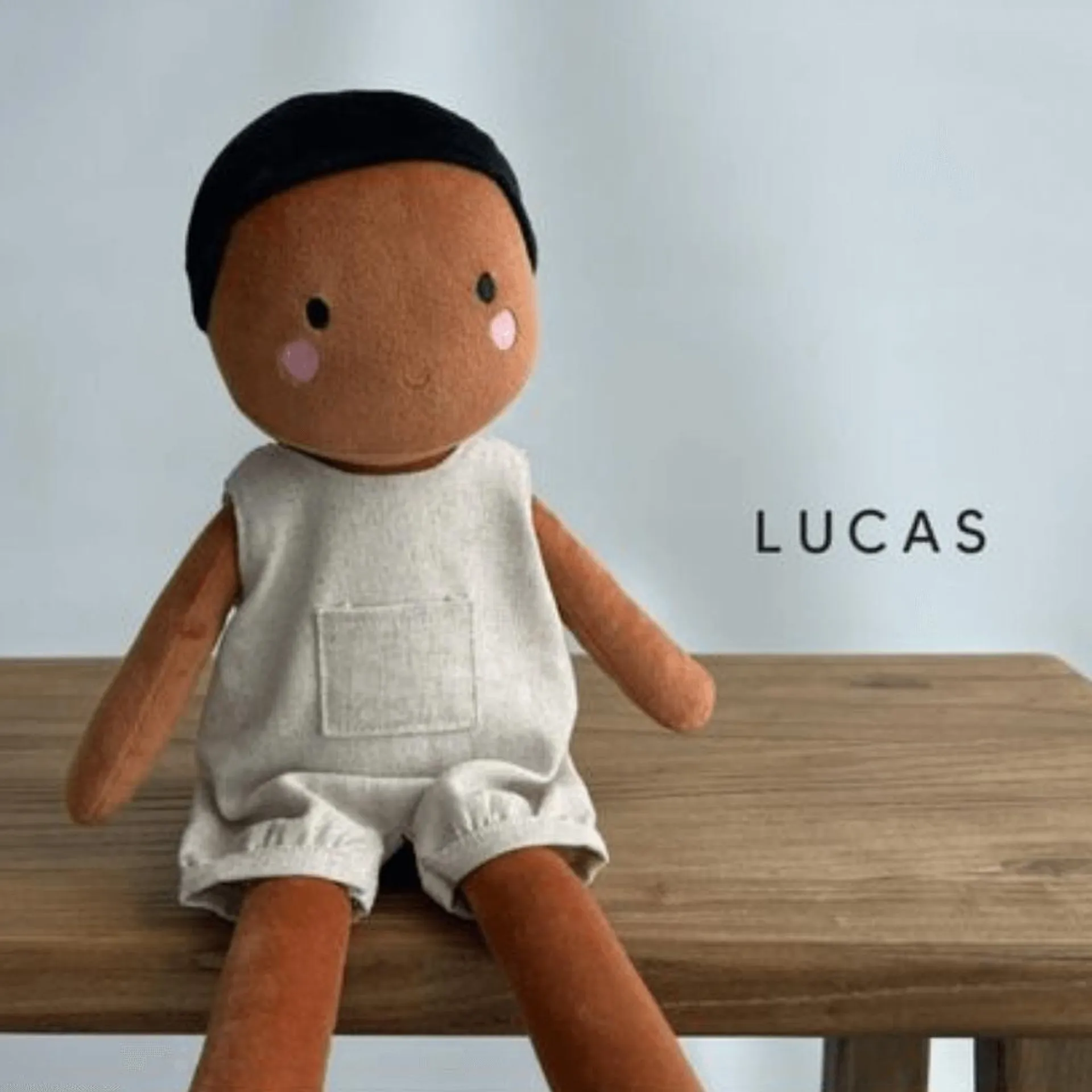 MUÑECO SOFT LUCAS JD146 MUÑECAS IRO IRO