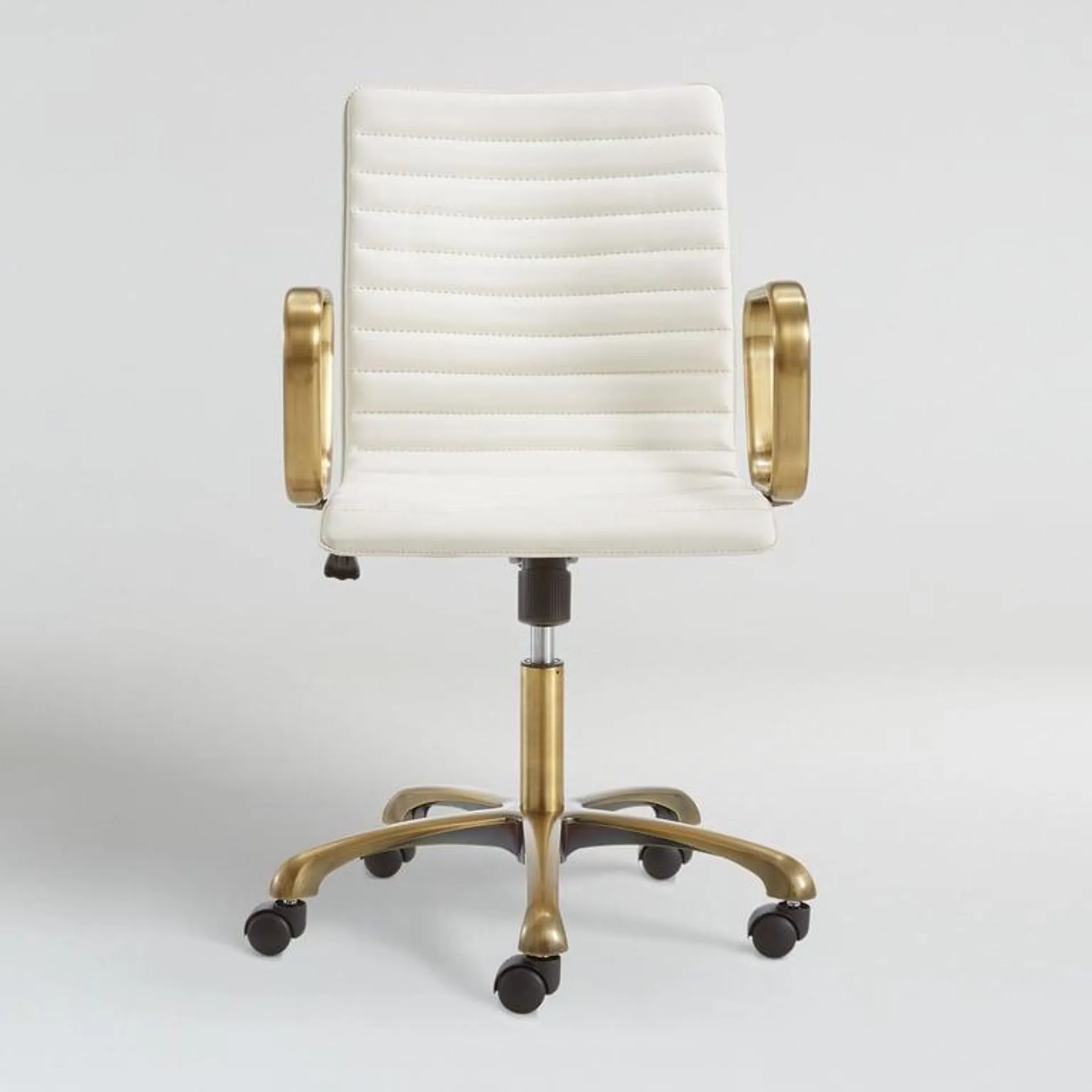 Silla de Escritorio Ripple Ivory de Cuero con Estructura de Latón Dorado