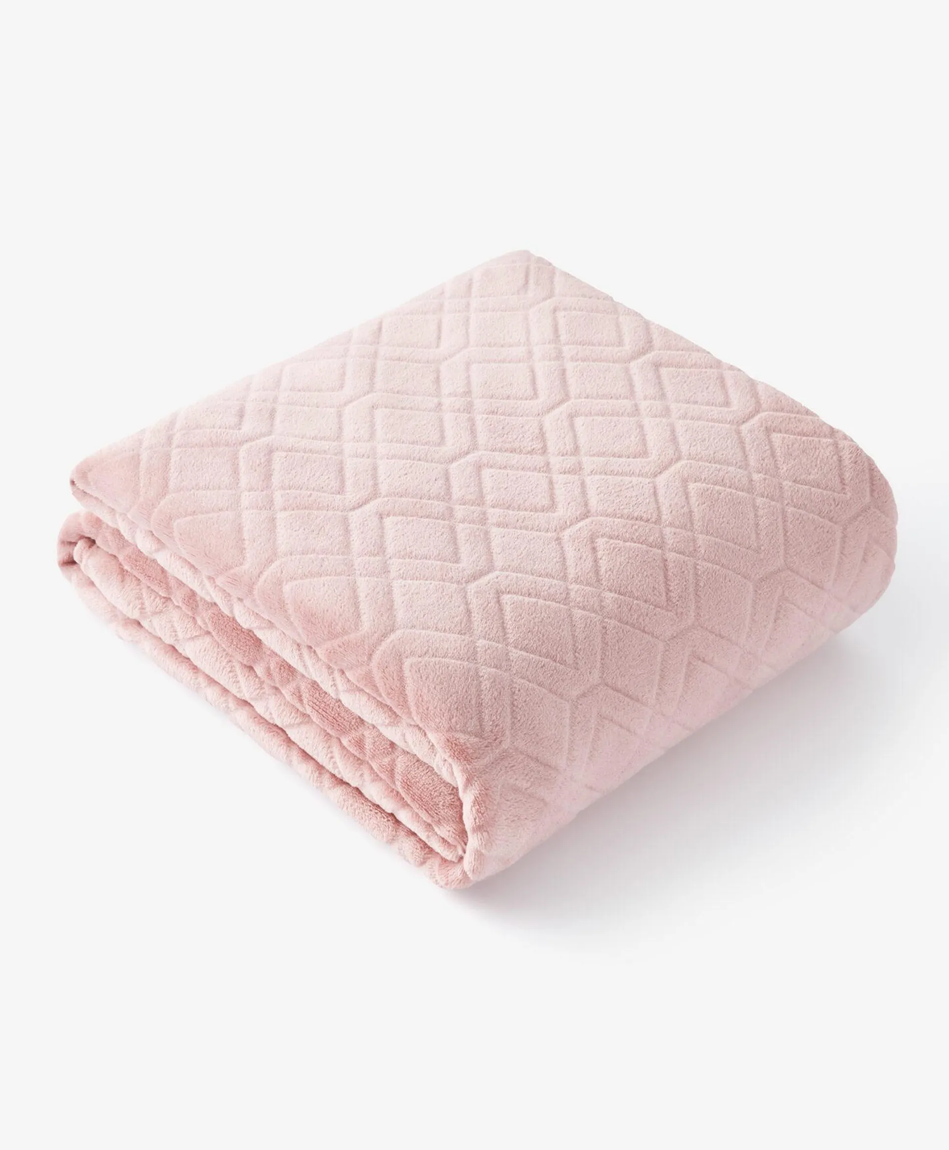 Różowa narzuta na łóżko