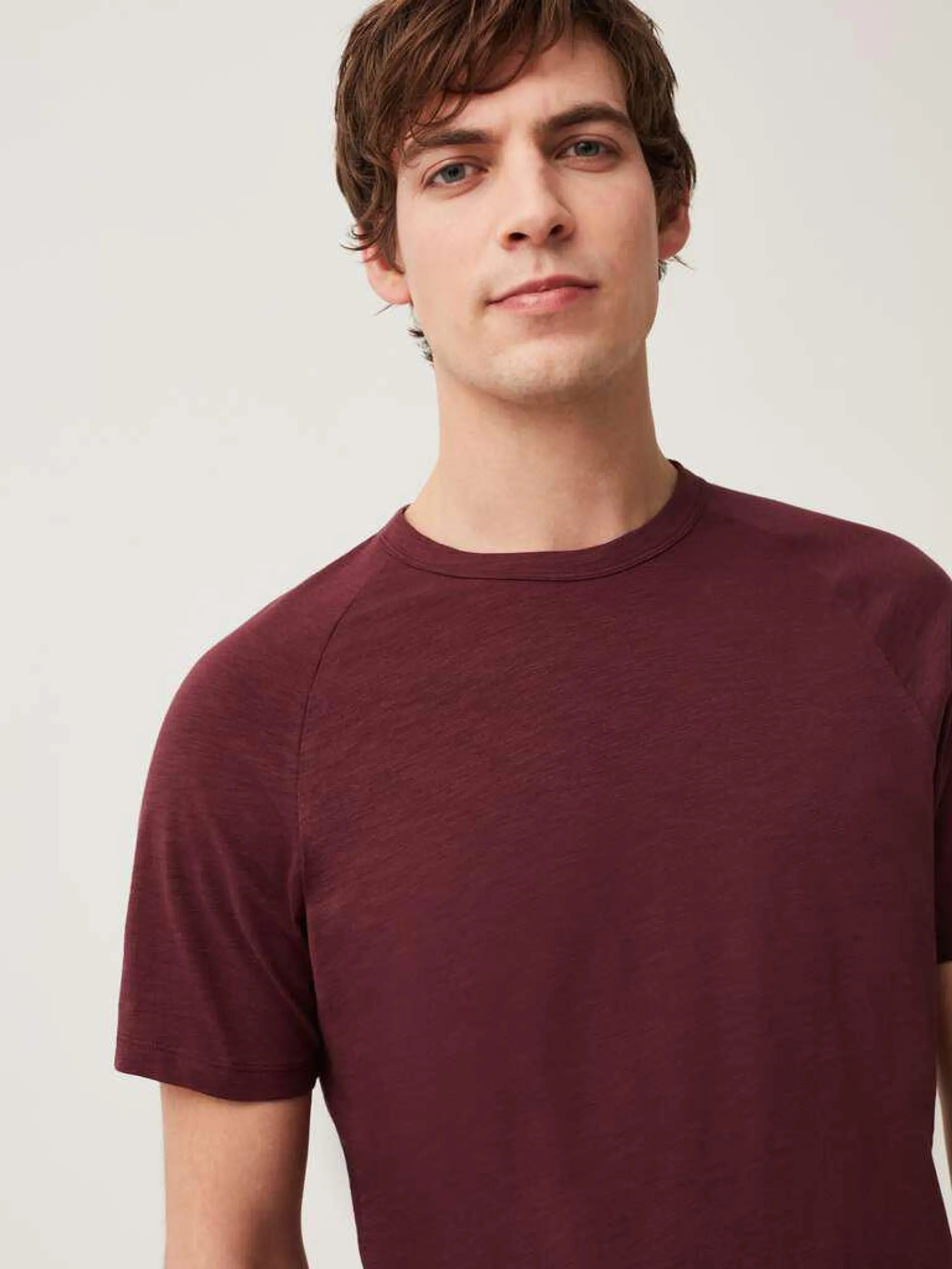 Burgundy Jersey slub T-shirt with raglan sleeves