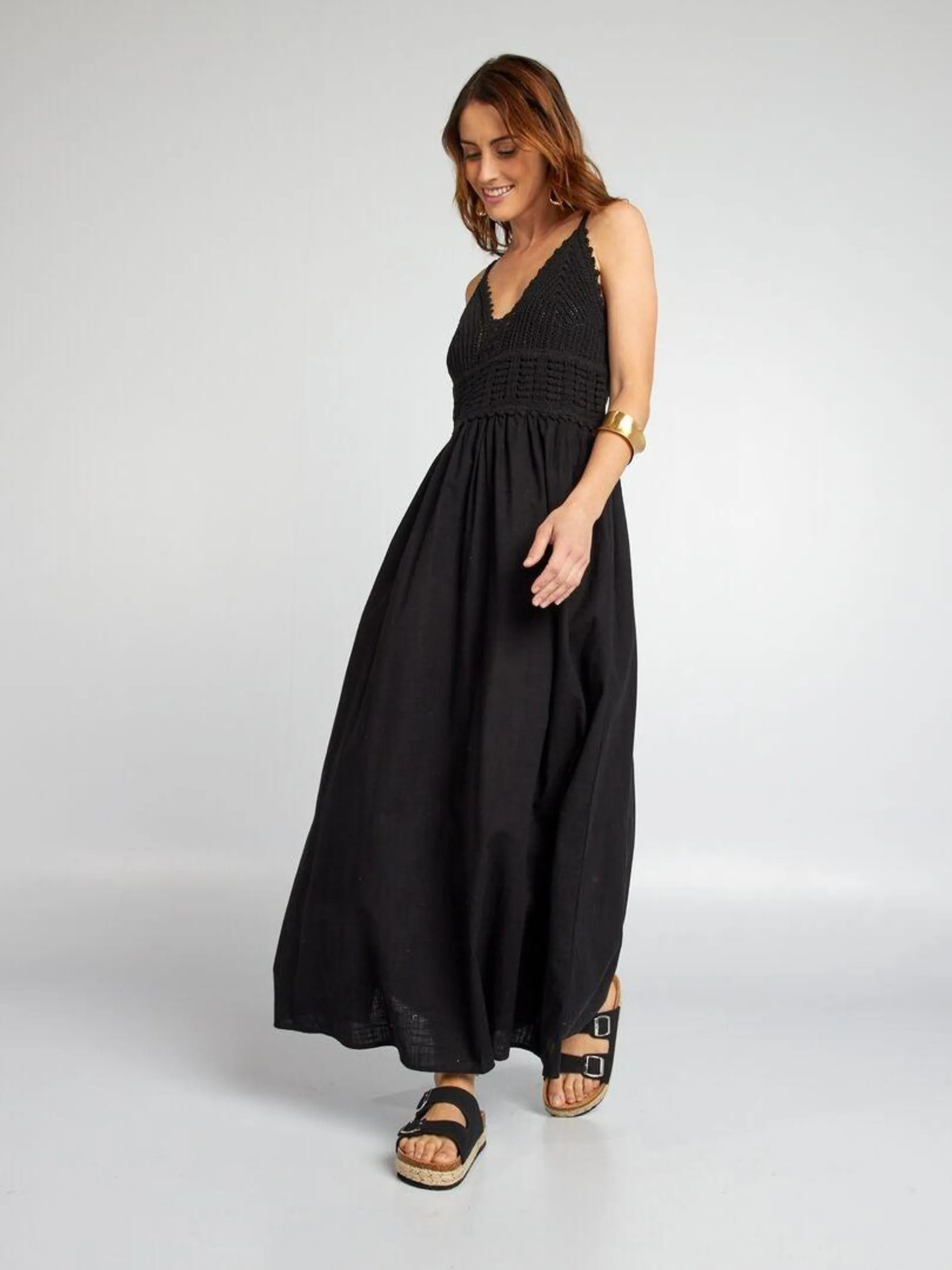 Robe longue évasée en macramé - noir