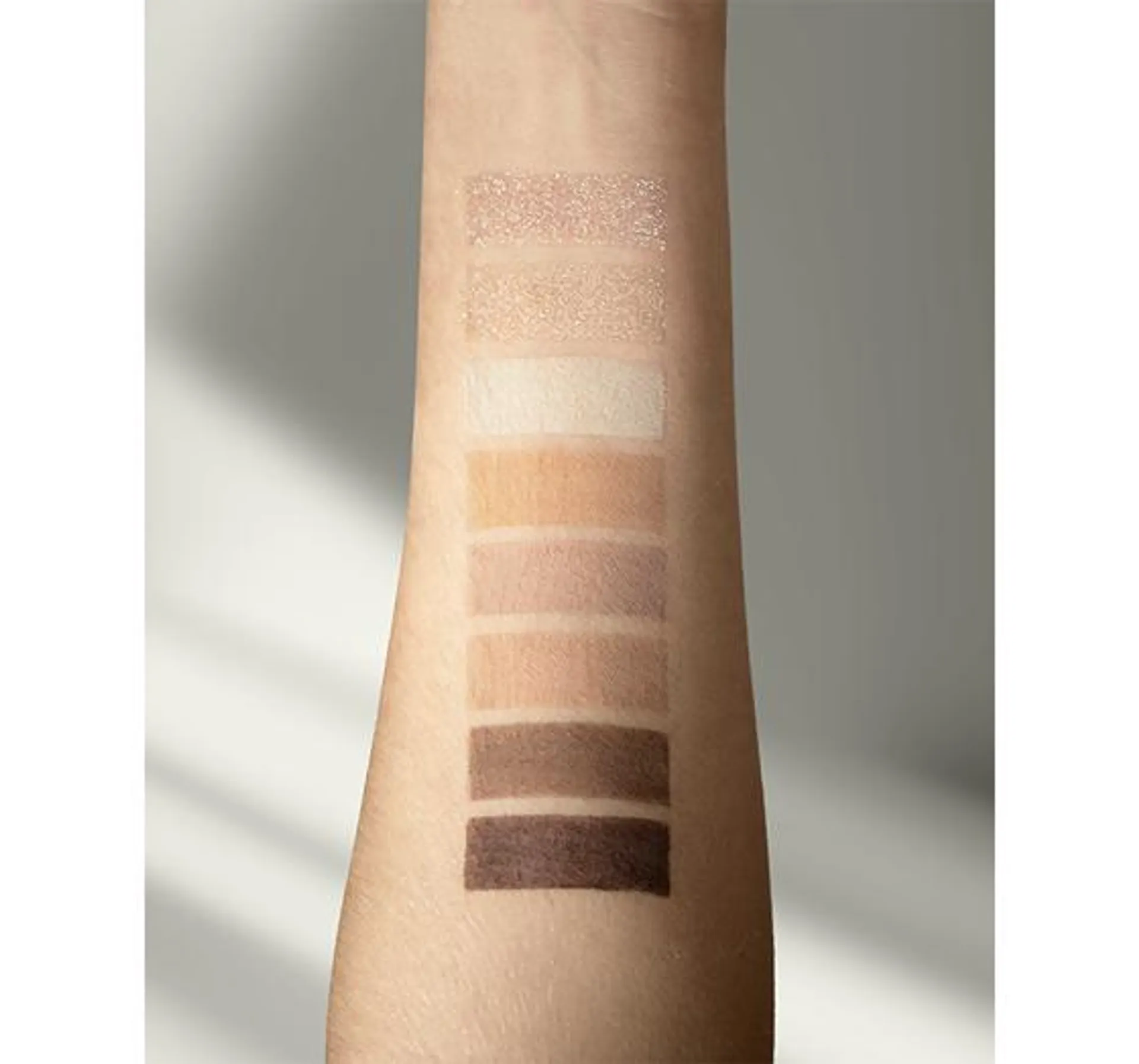 AFFECT X RUDA MALUJE DAY TO NIGHT PALETA CIENI DO POWIEK 16G