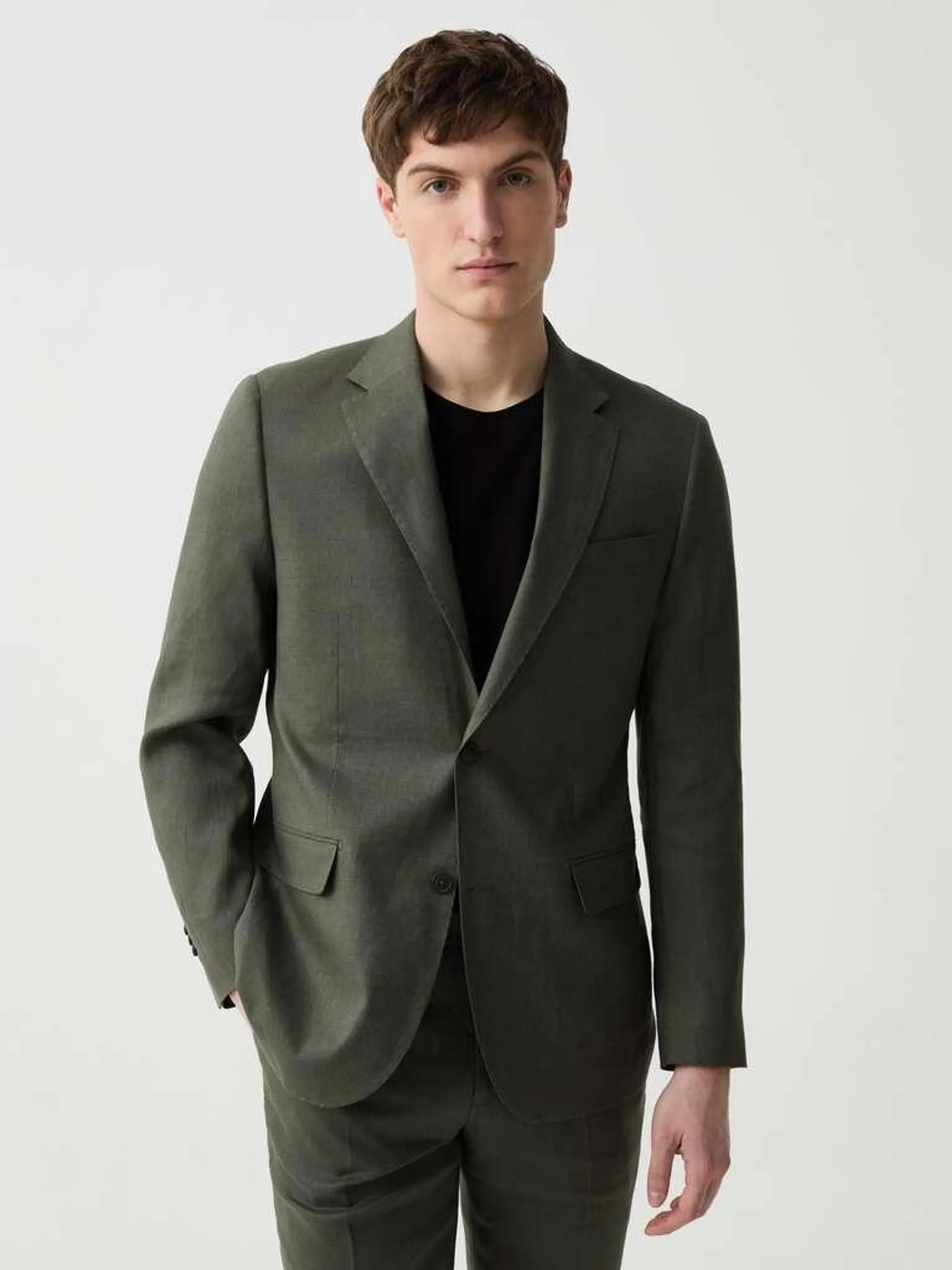 Slim-fit single-breasted blazer in solid colour linen Vert mousse