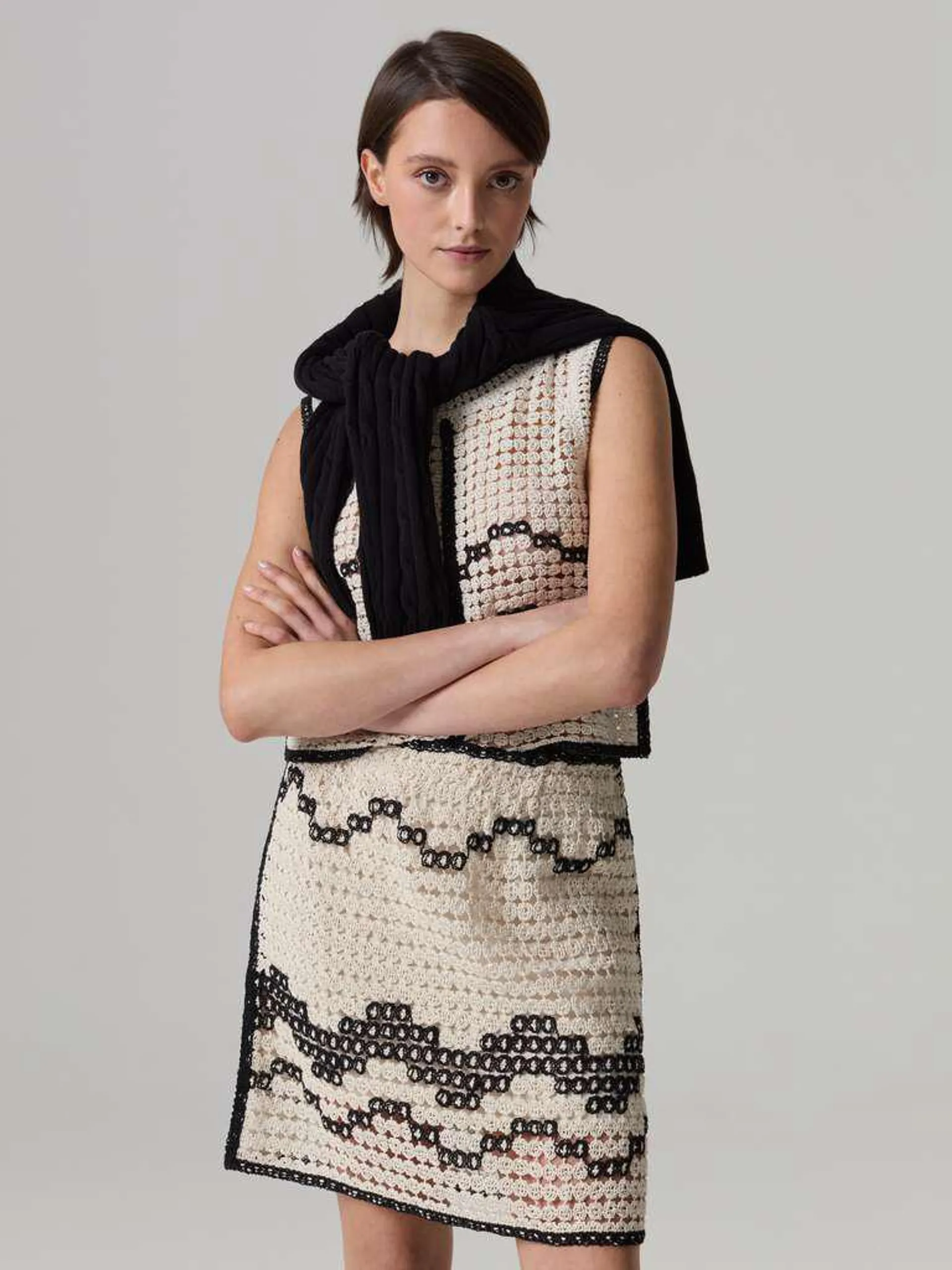 Black/Beige Crochet miniskirt with wavy motif