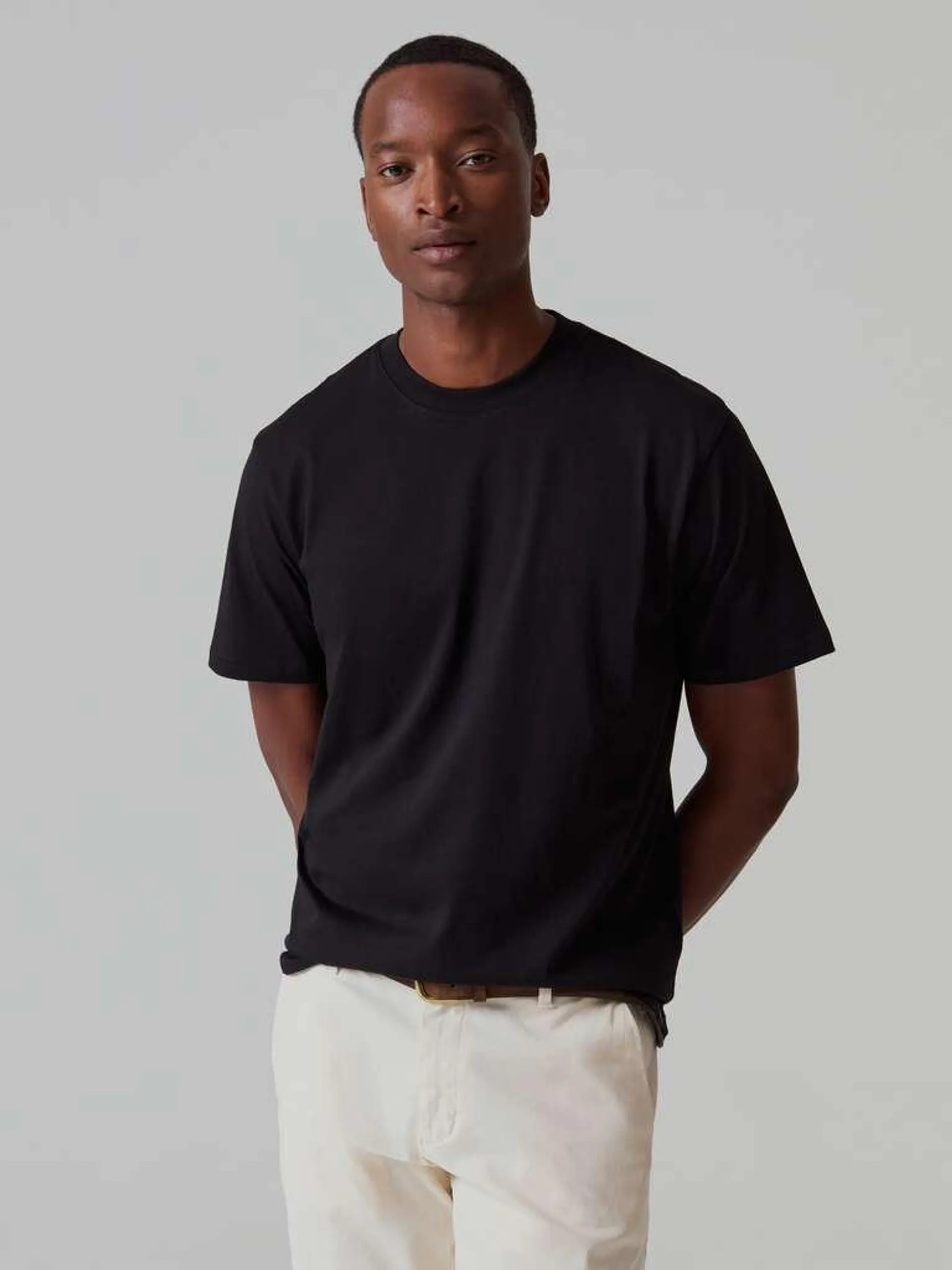 Black Supima cotton T-shirt with round neck