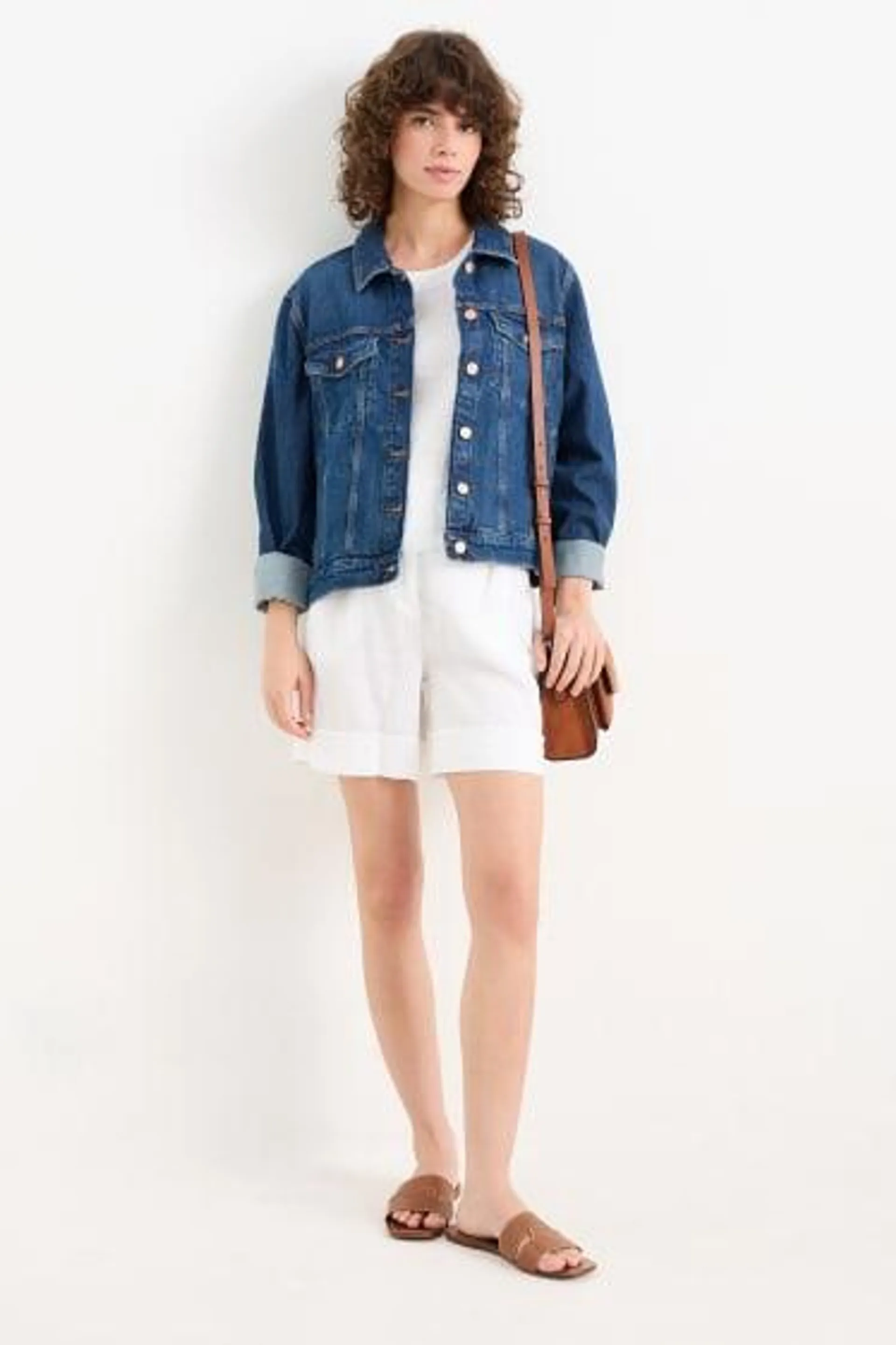 Linen shorts - mid-rise waist