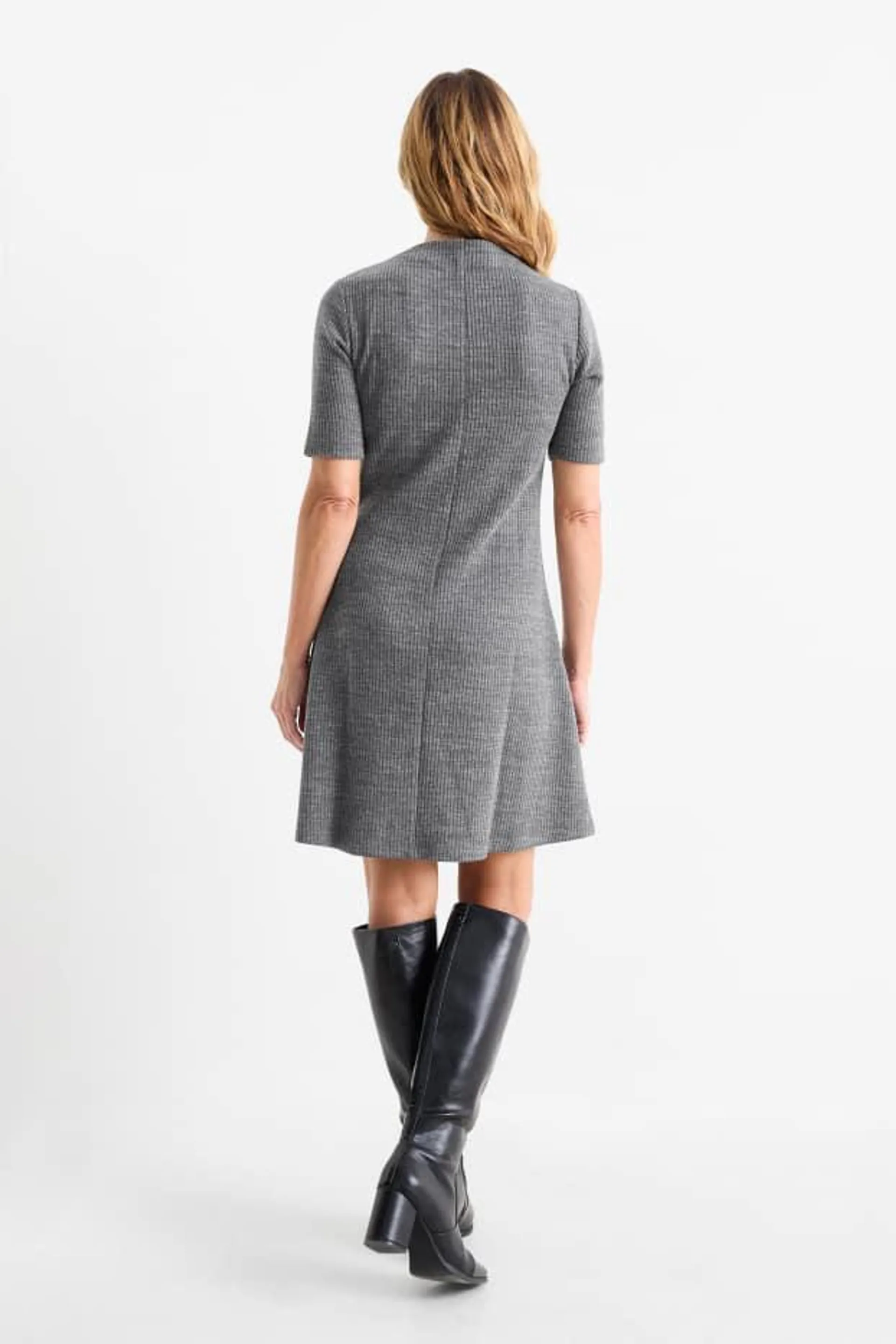 Knitted dress - ribbed