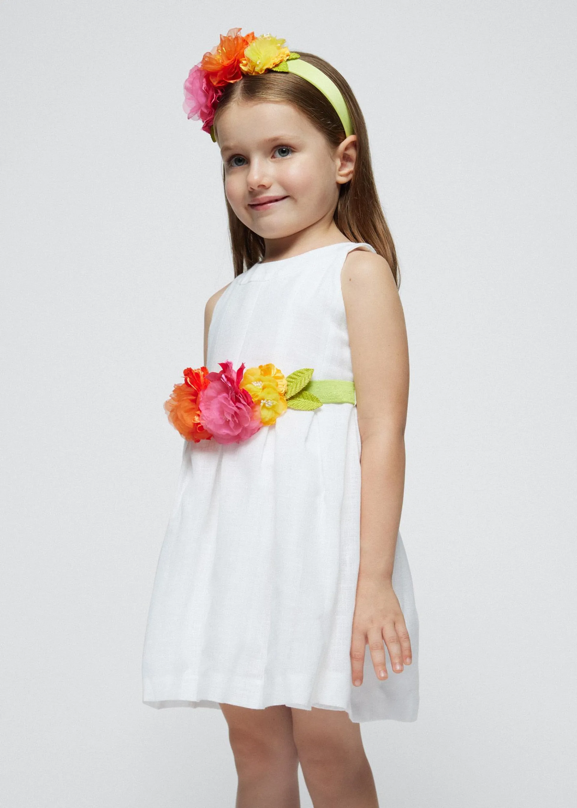 Vestido com cinto floral menina