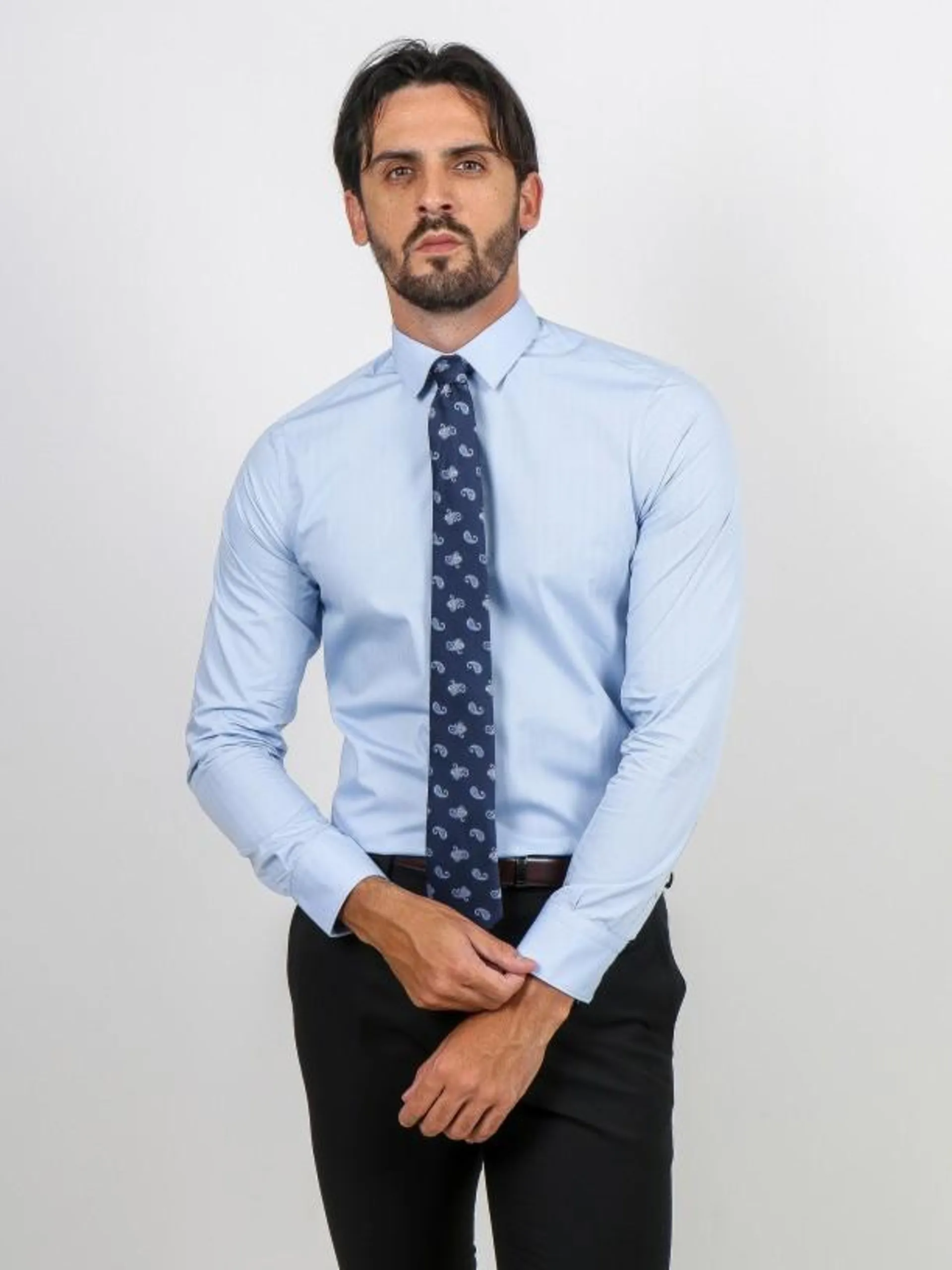 Camisa clássica slim fit com padrão leve