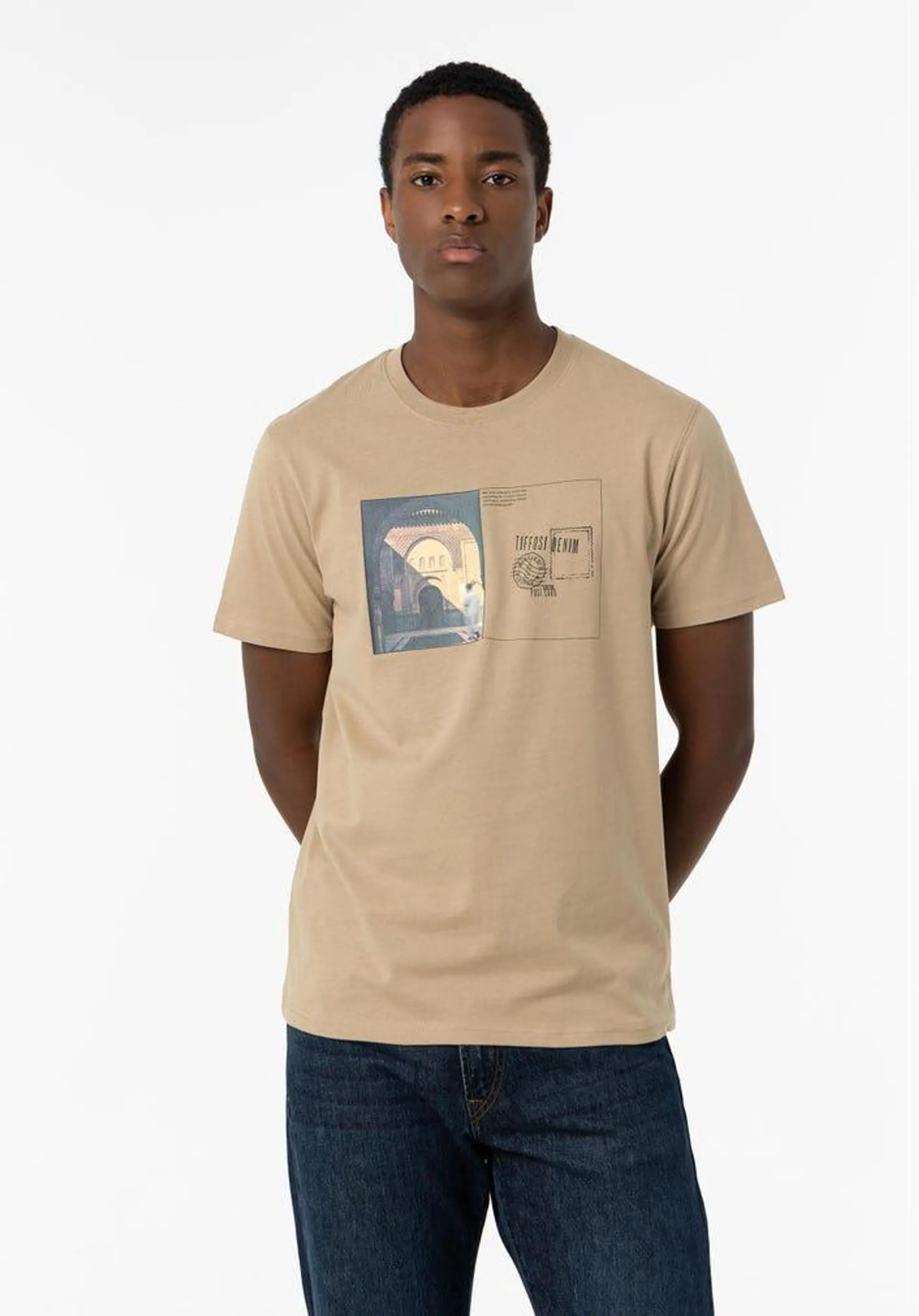 T-shirt com Estampado Fotográfico