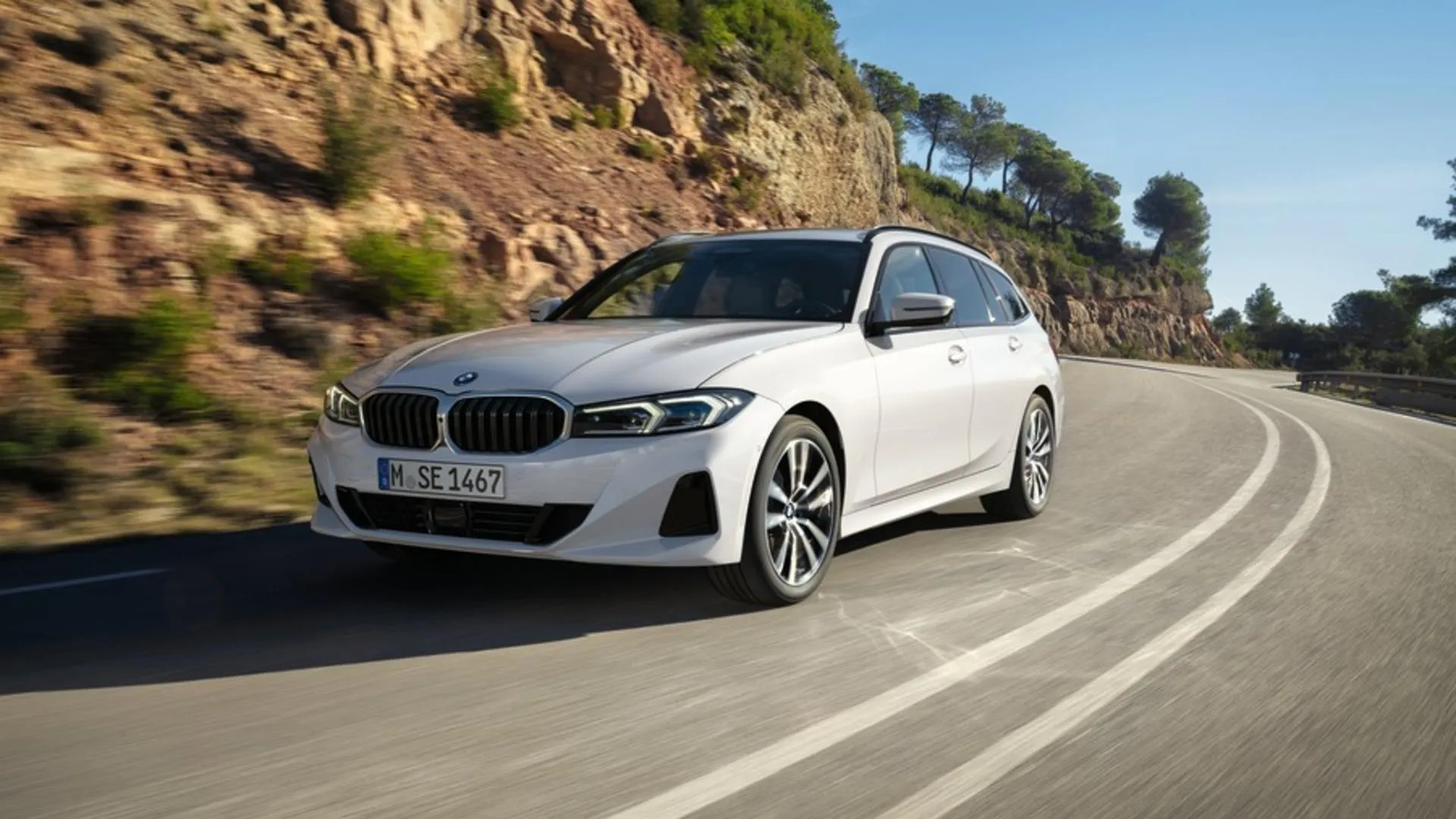 BMW SÉRIE 3 TOURING. DESDE 350€/MÊS* + IVA.