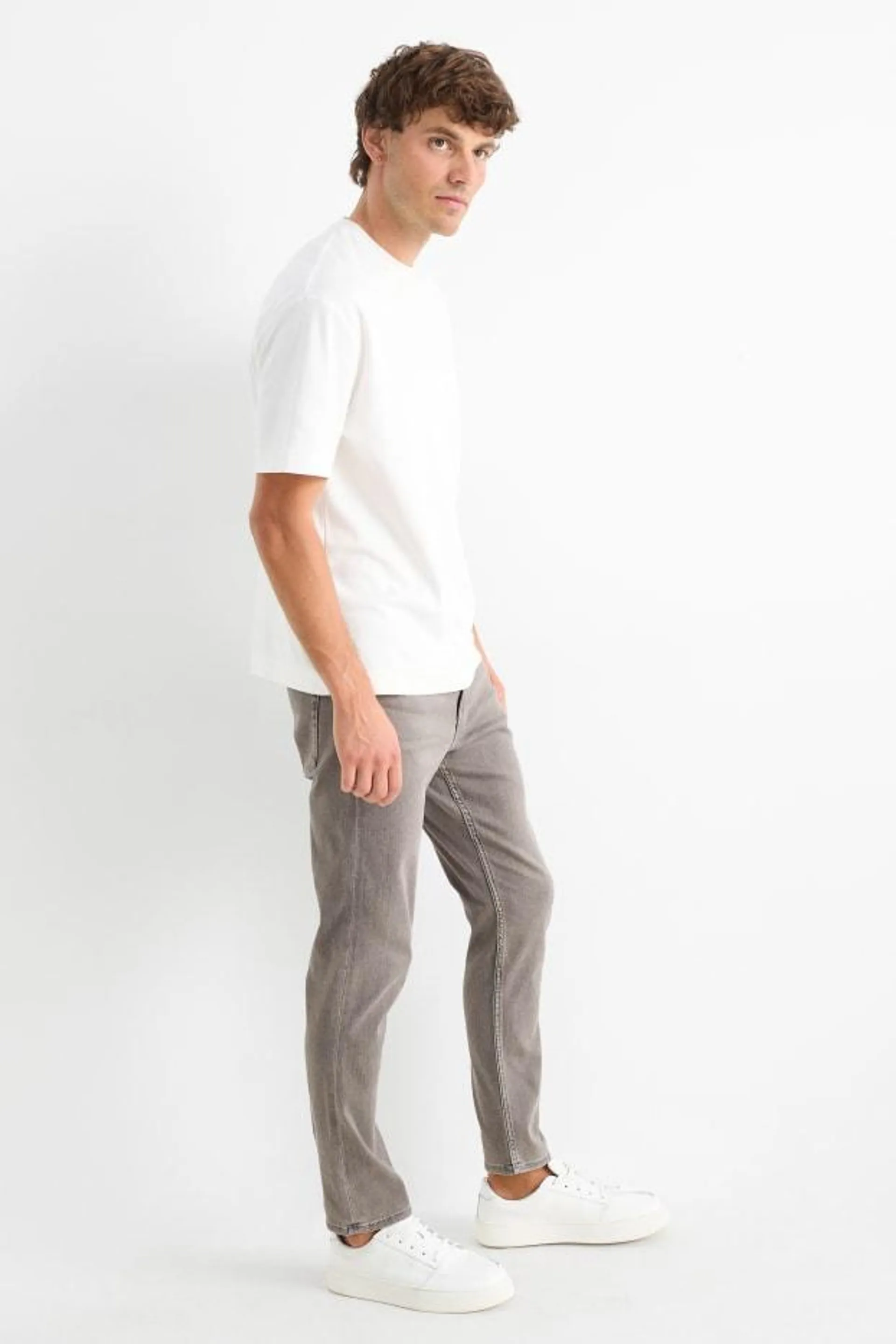 Slim tapered jeans - Flex - LYCRA® ADAPTIV Fiber