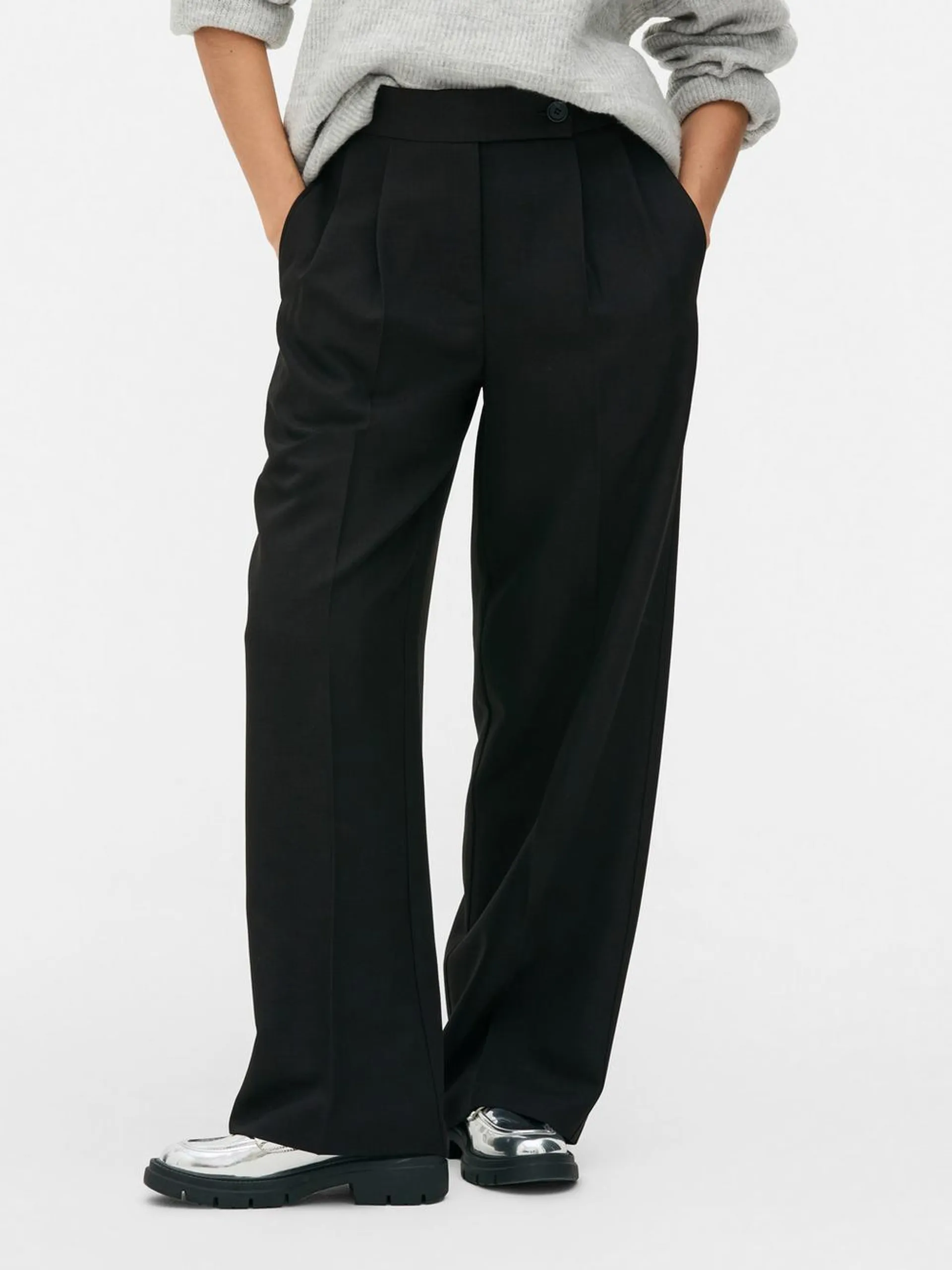 Wide Leg Pleated Trousers