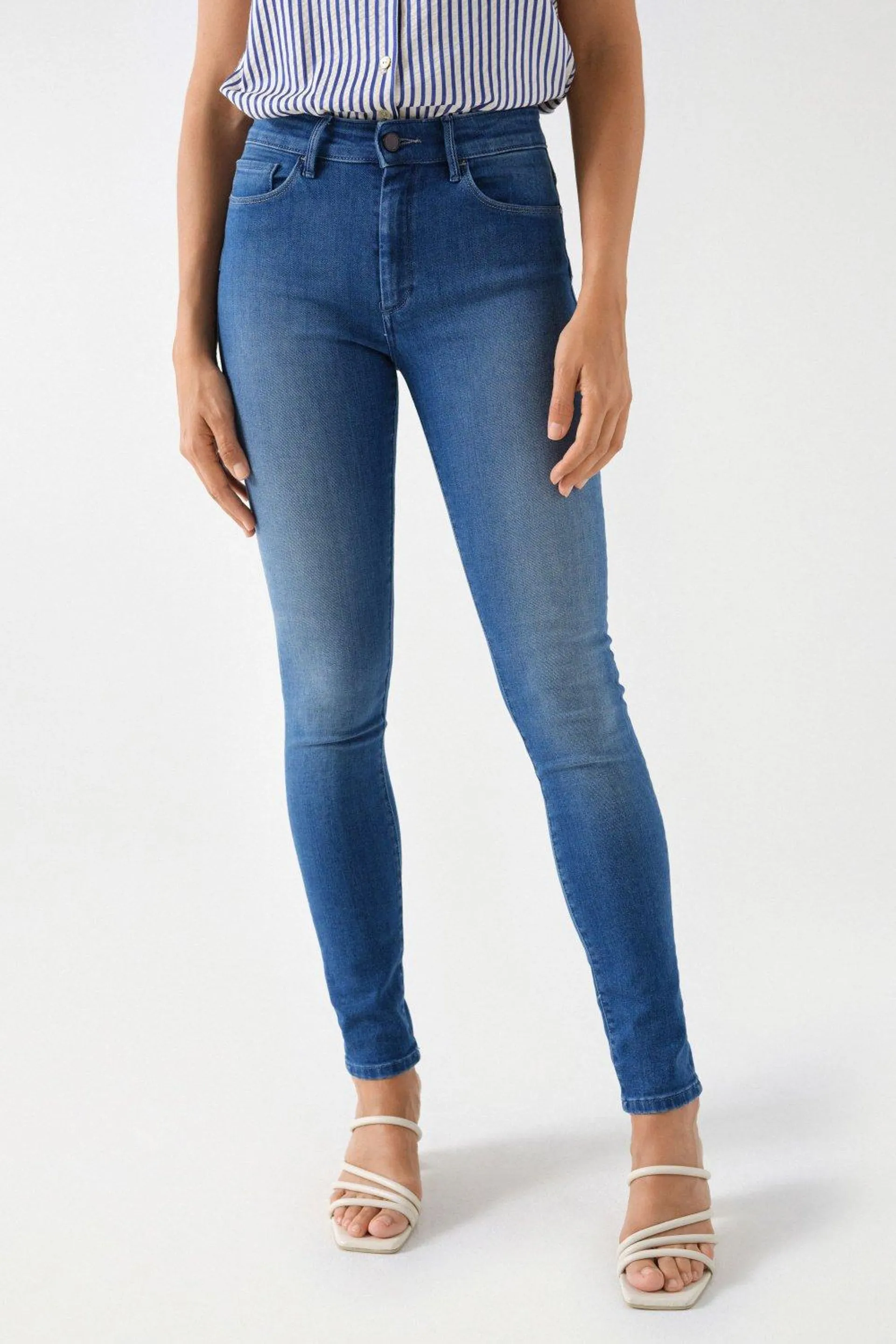 JEANS DESTINY PUSH UP SKINNY LAVAGEM MÉDIA