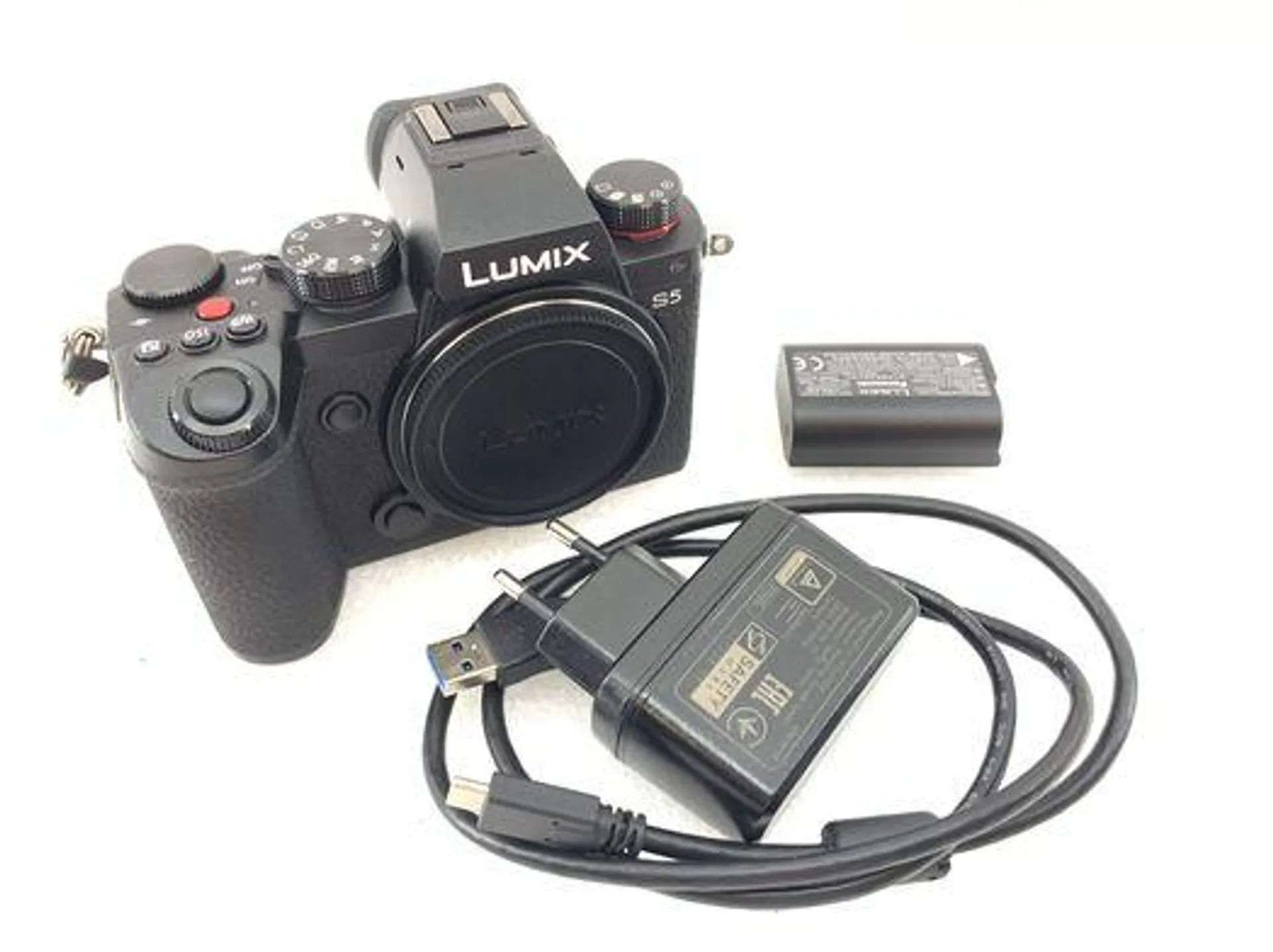 lumix dc-s5