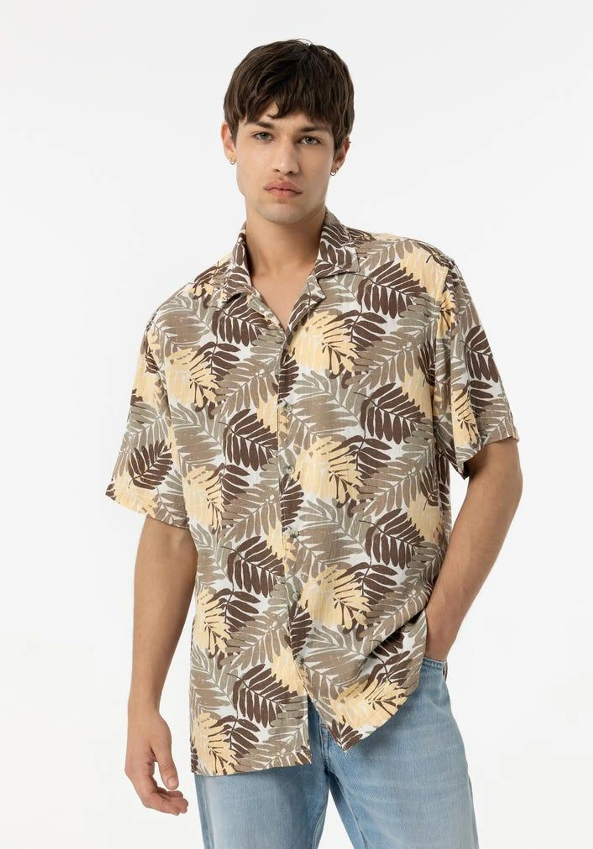 Camisa Relaxed Fit Linho Estampado Tropical