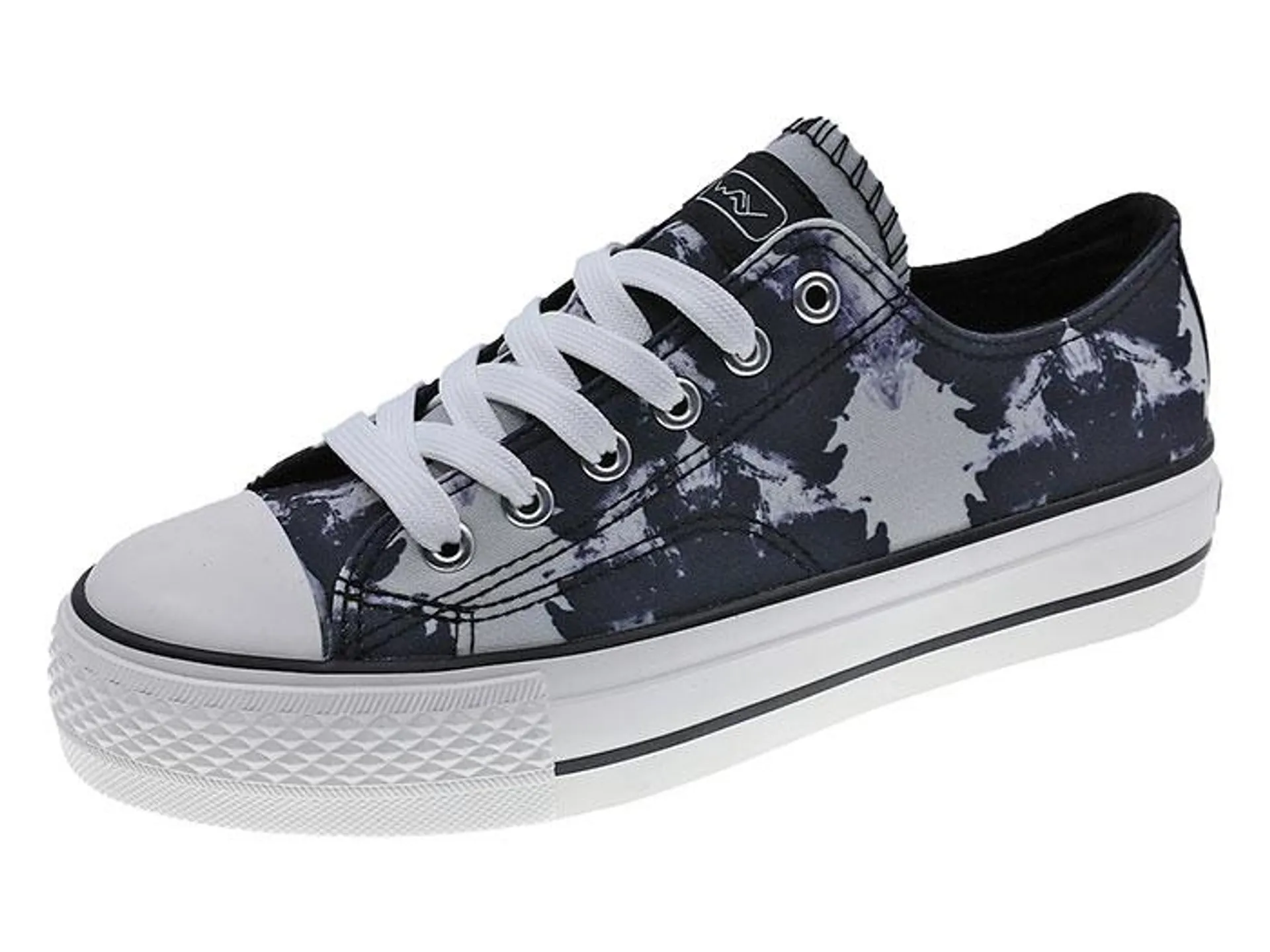 Canvas shoes for teenager