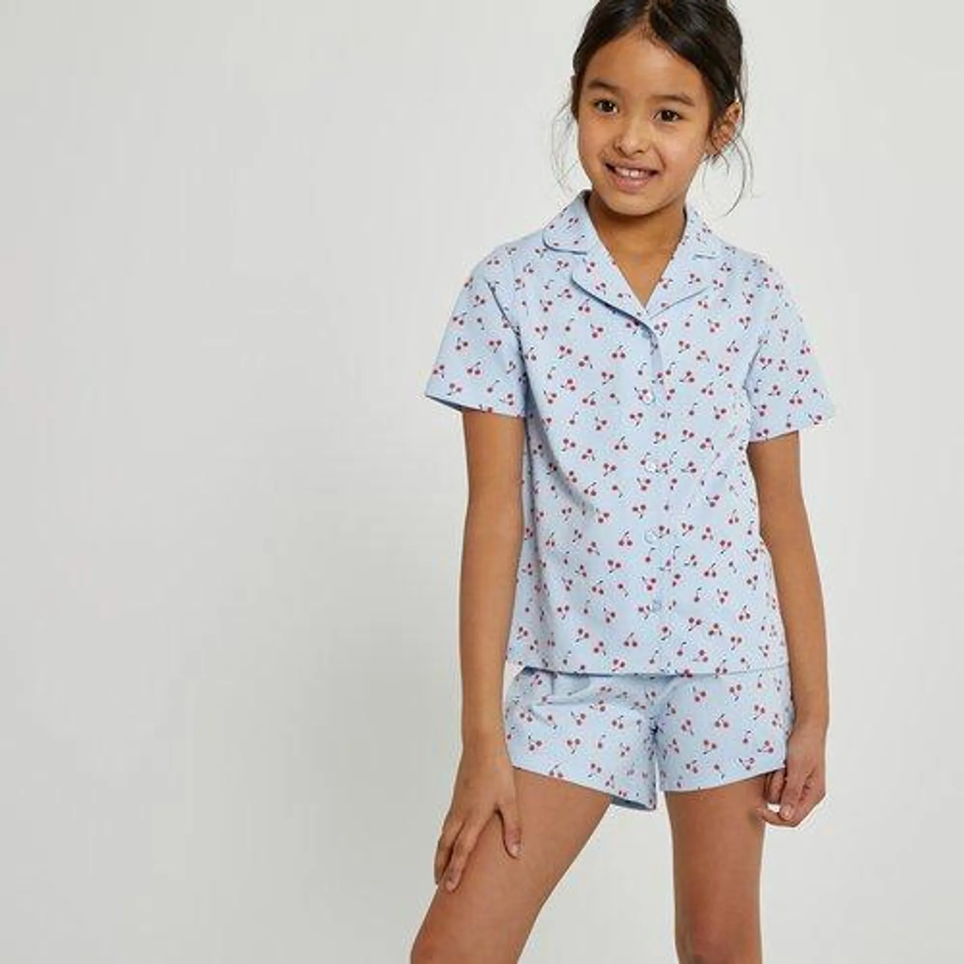 Pijama estampado com cerejas