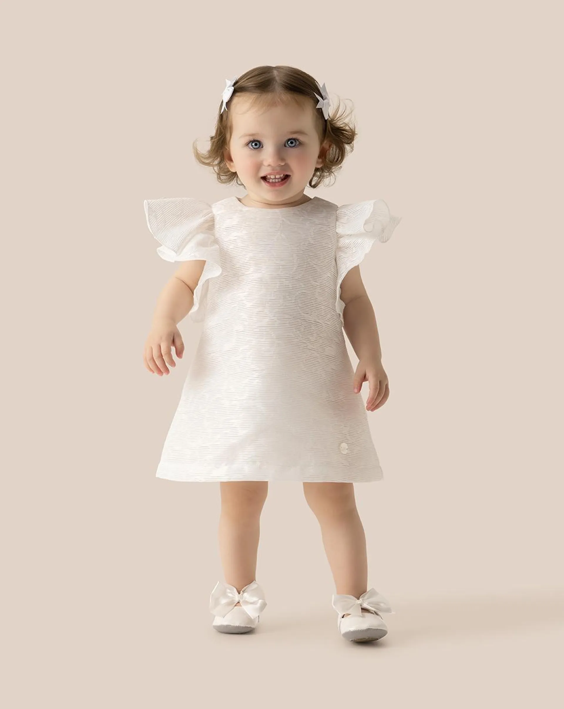 Vestido branco para bebé