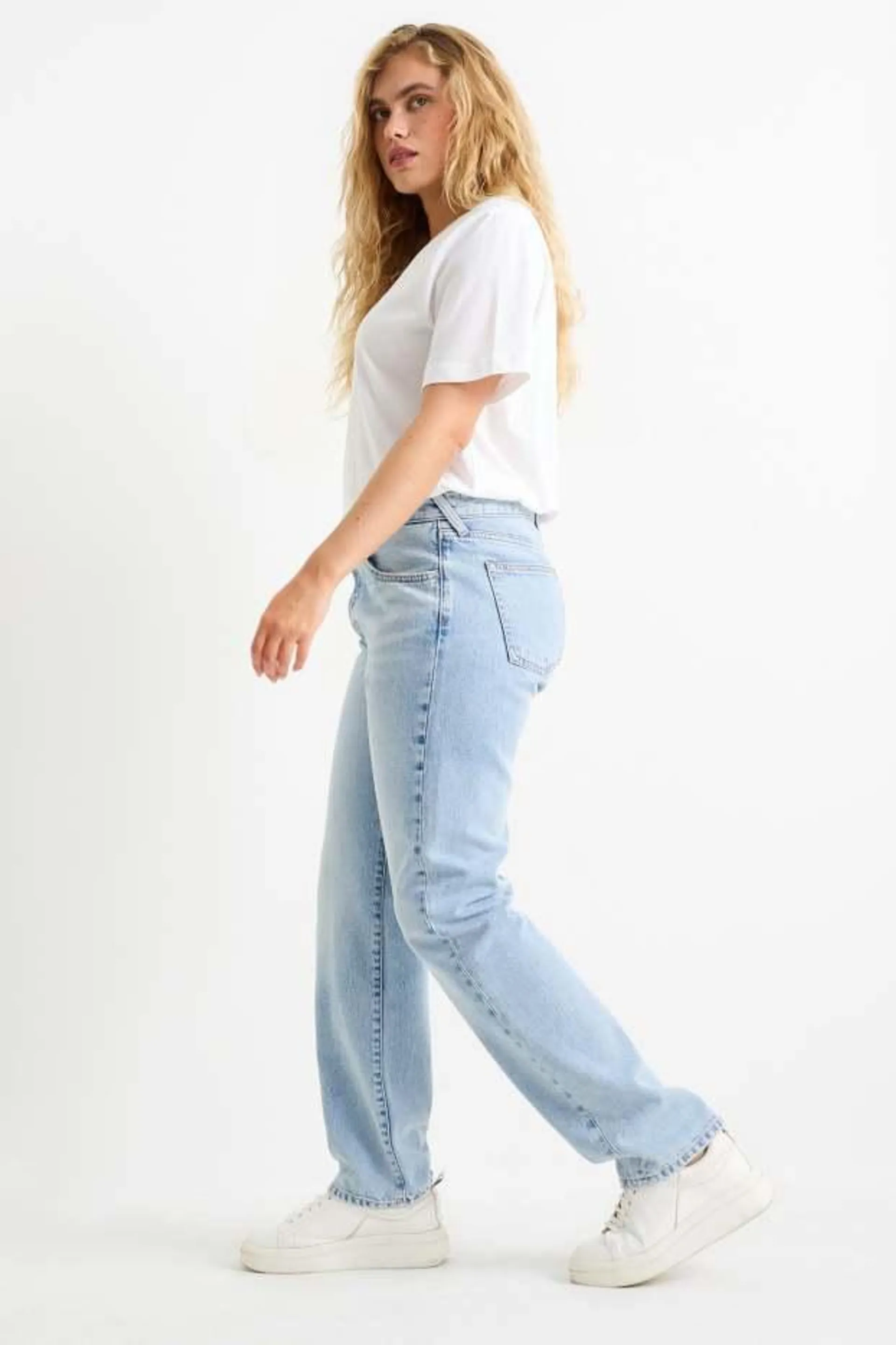 Vintage straight jeans - high-rise waist