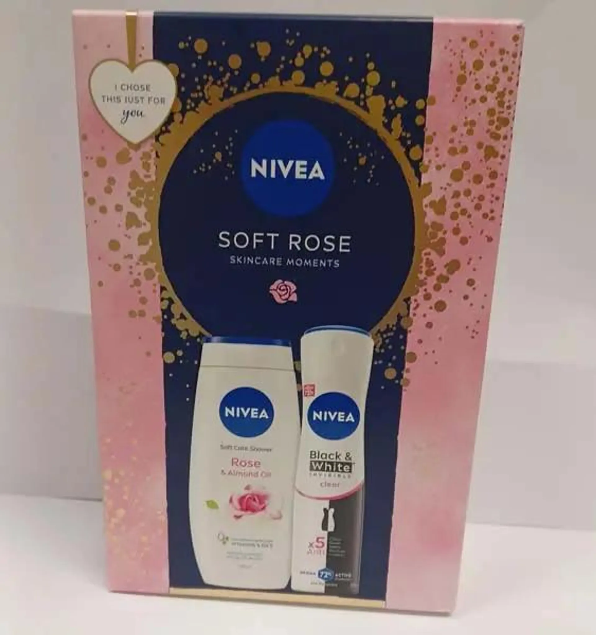 Set Cadou Nivea Soft Rose400 ml