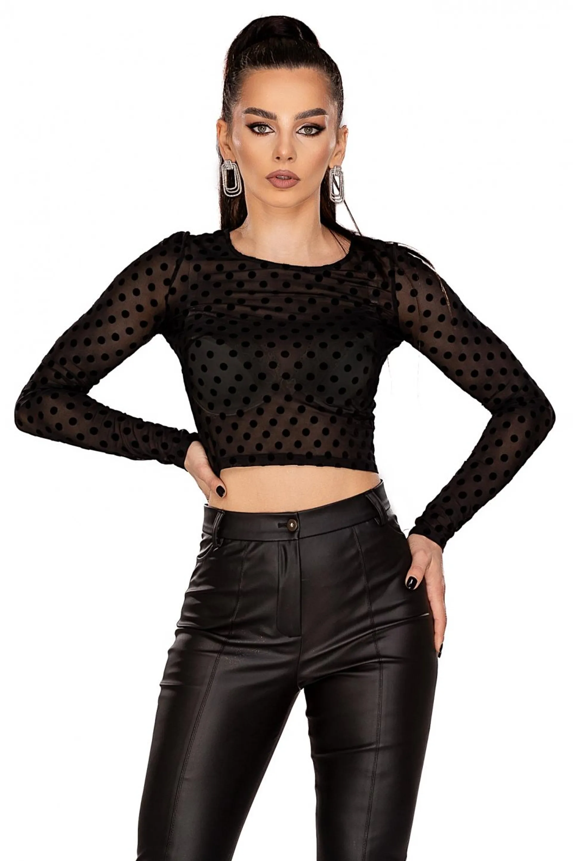 Bluza scurta din tull negru cu buline