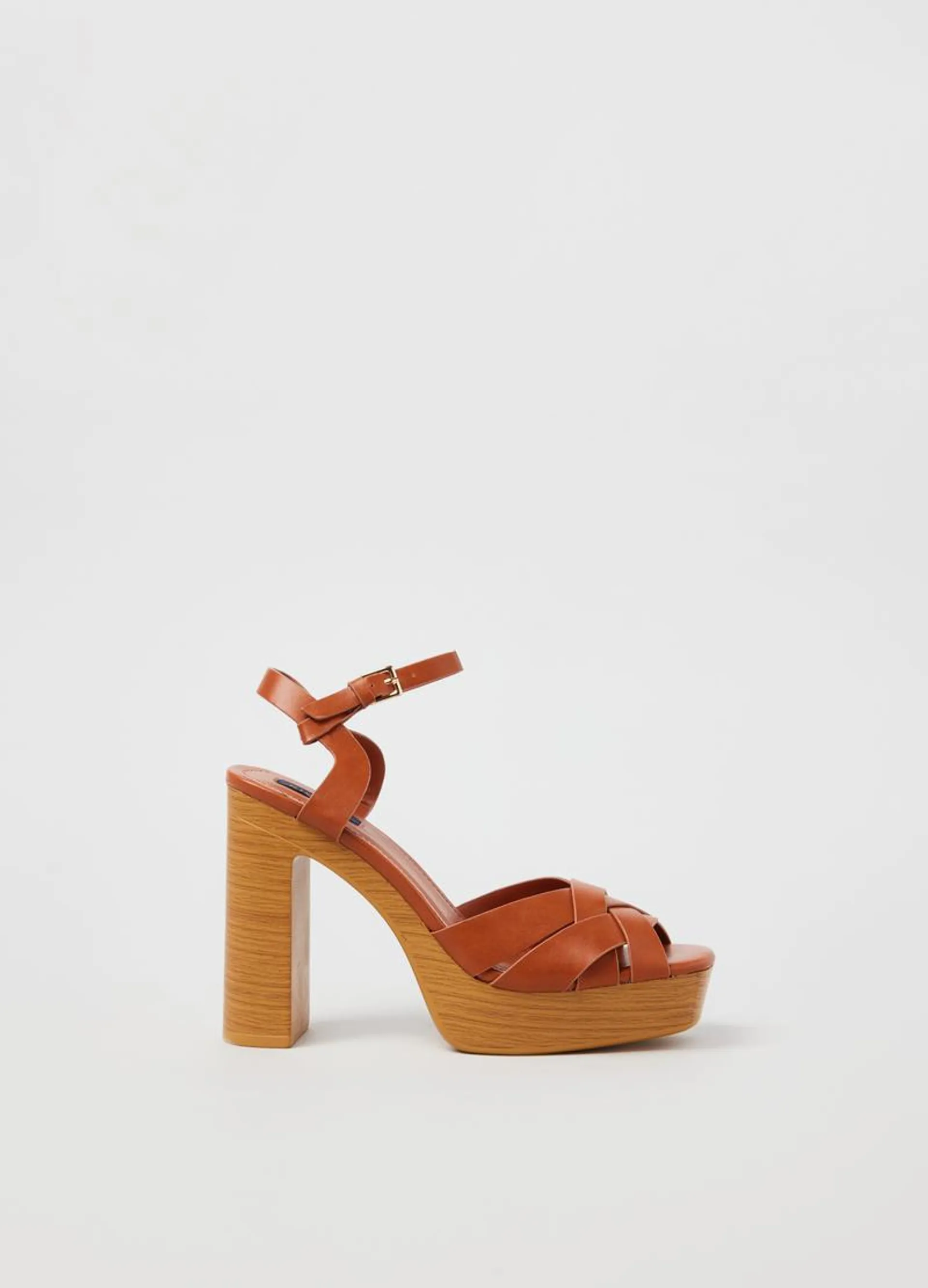 PIOMBO sandals with platform