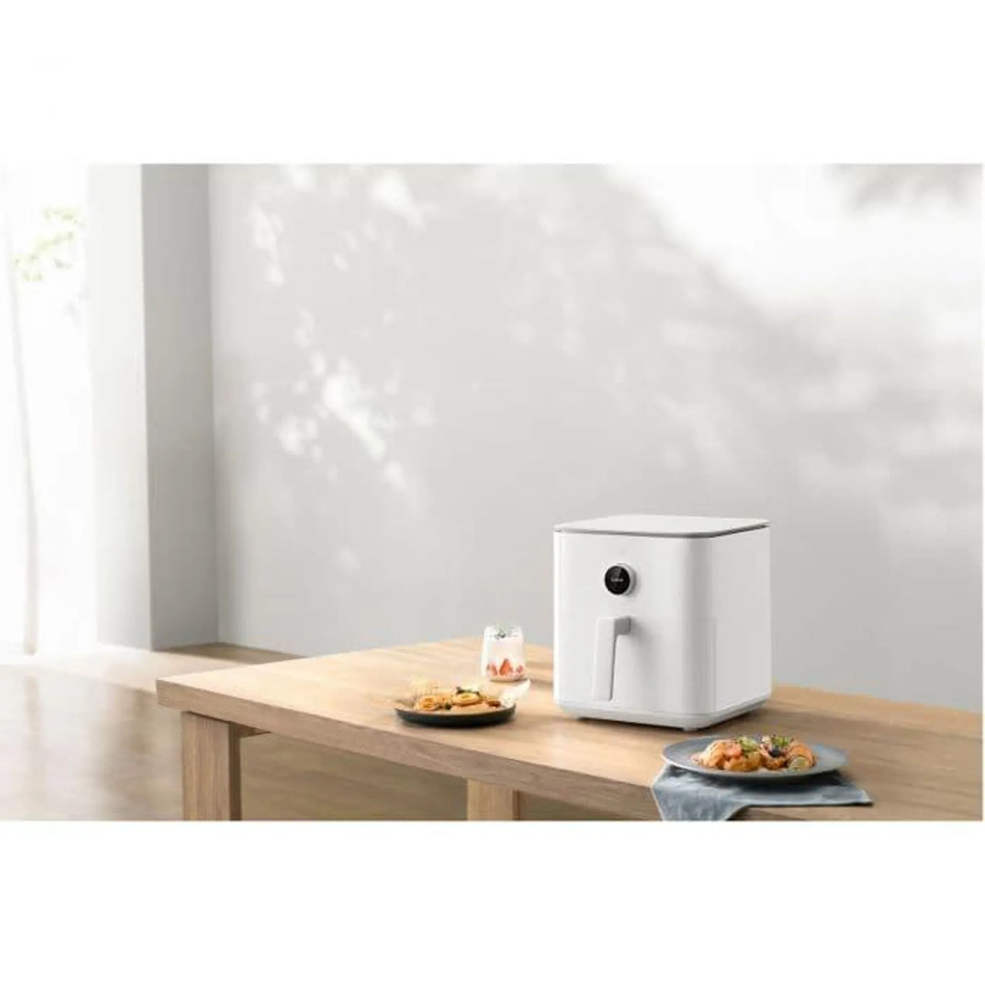 Friteuza cu aer cald Xiaomi Smart Air Fryer BHR7358EU, 1800 W, 6.5 Kg, Alb/Negru