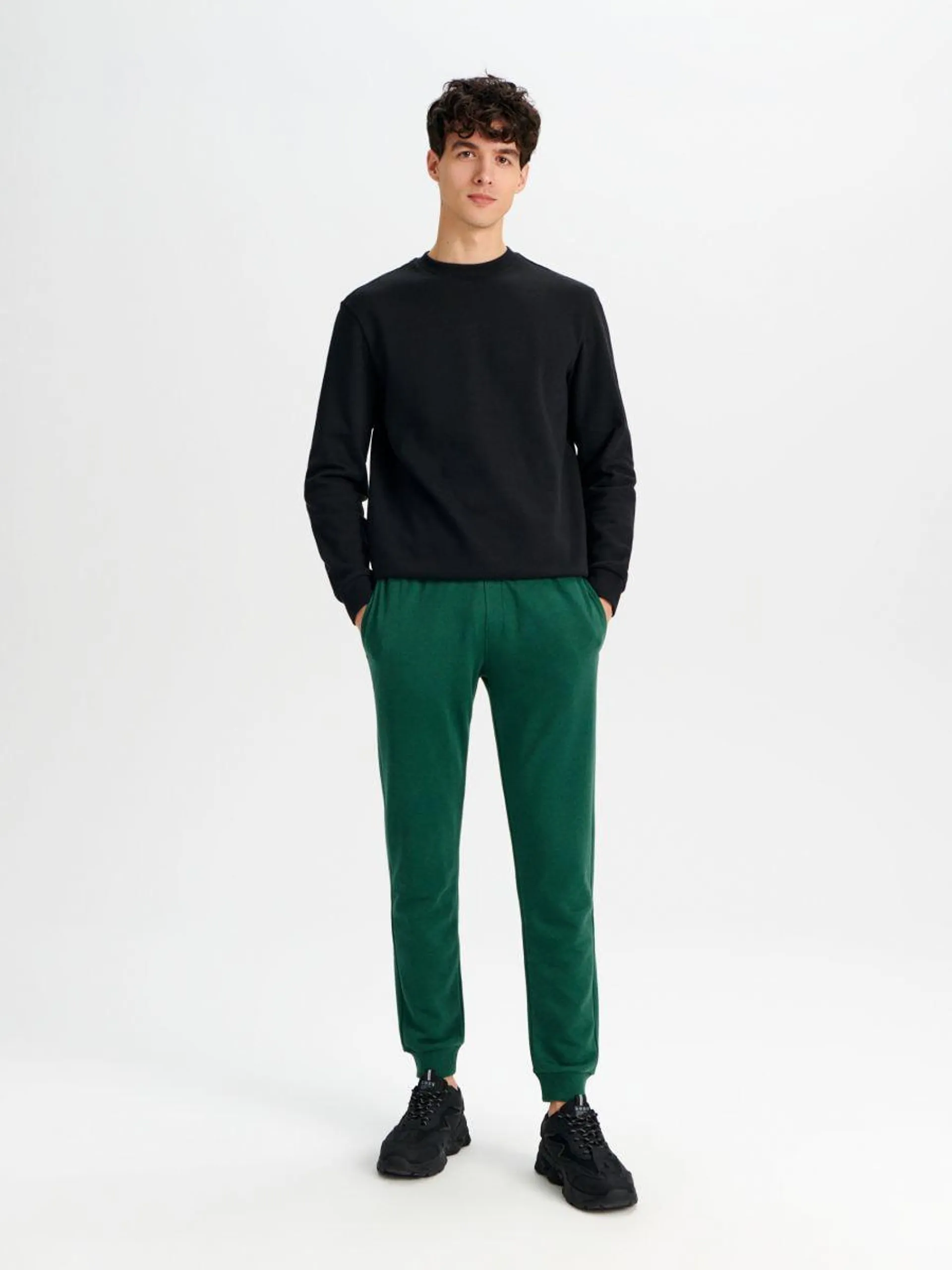 Pantaloni sport jogger