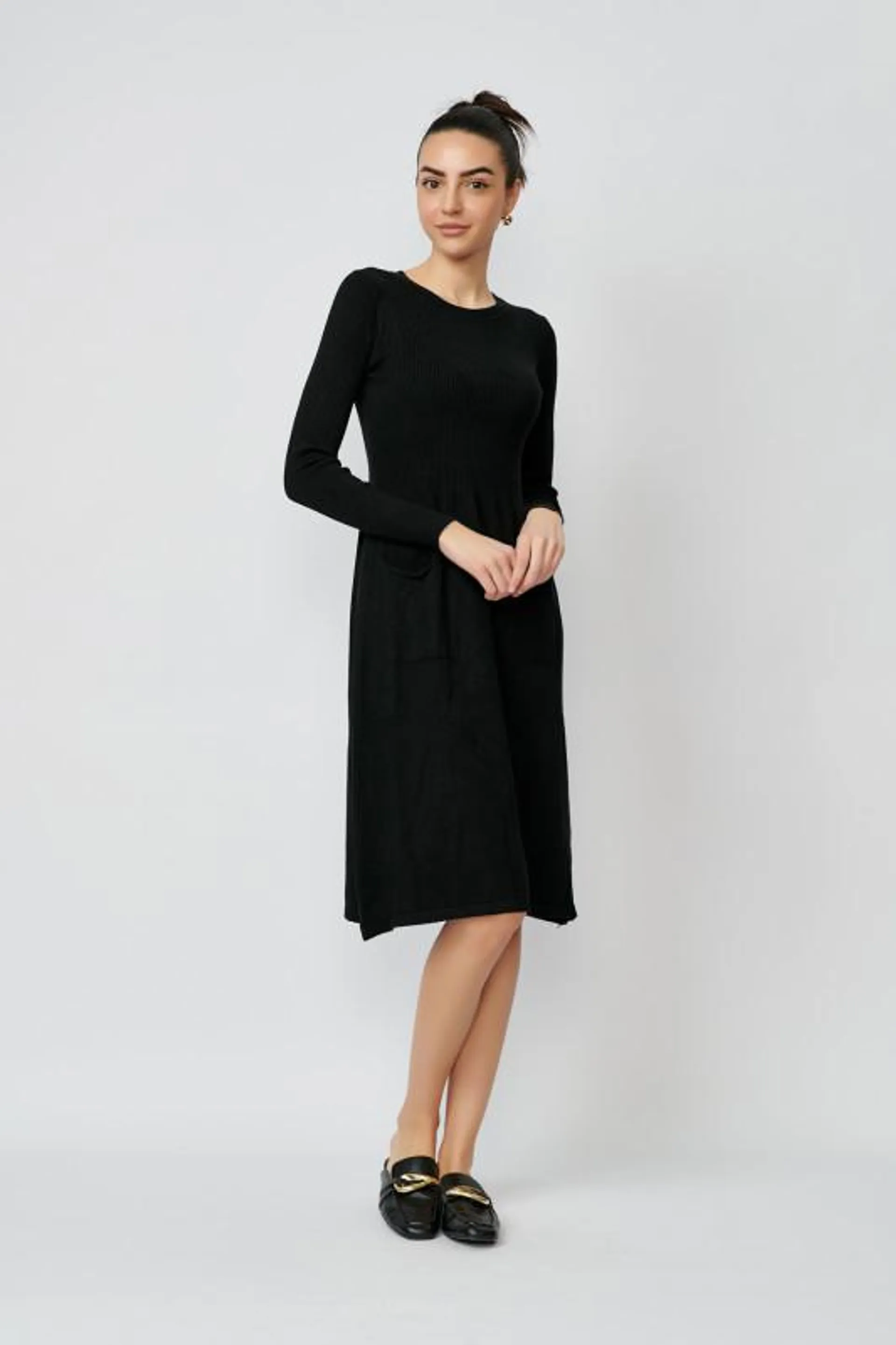 Rochie din tricot vascoza cu buzunare neagra