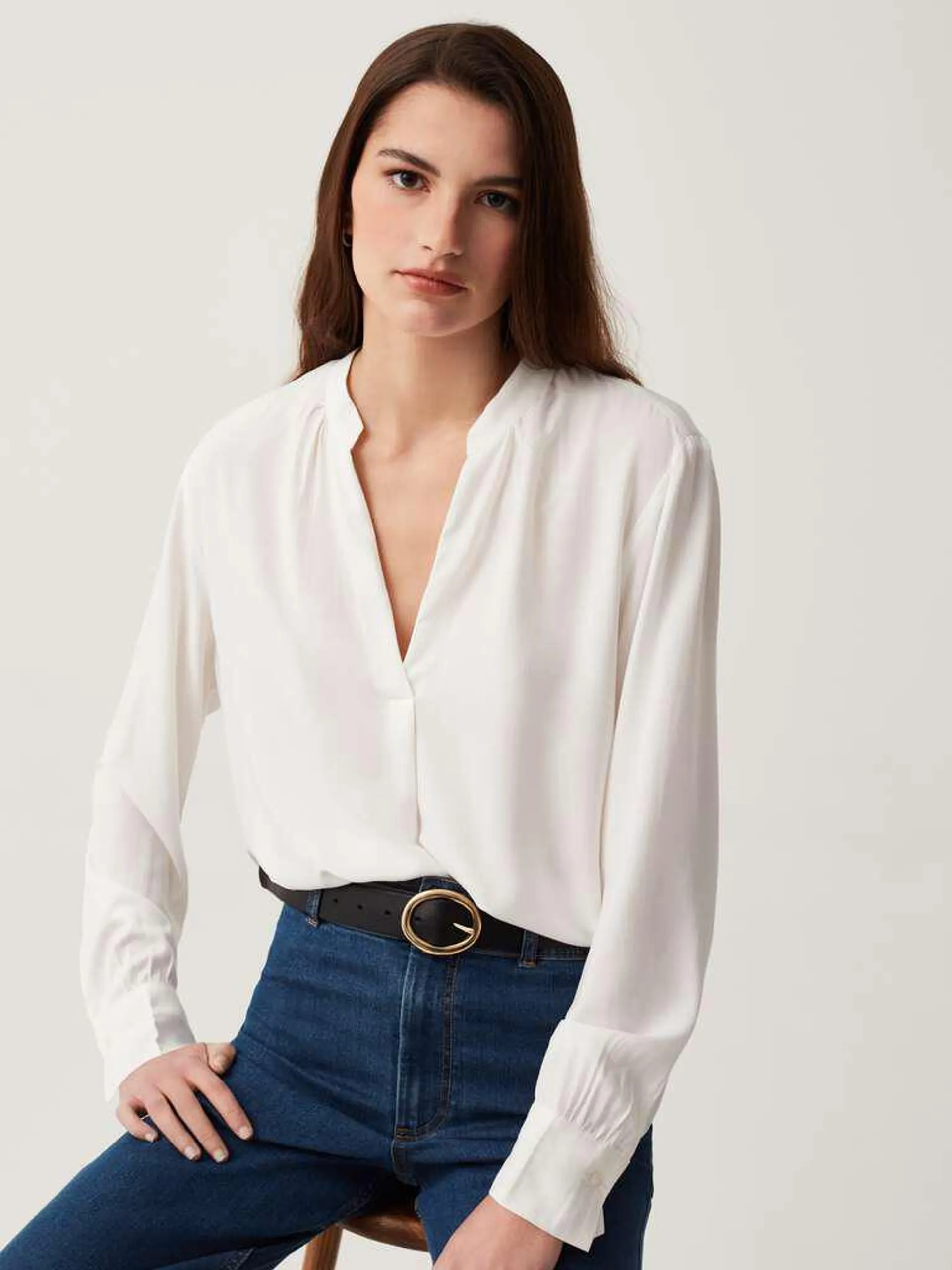 White Sustainable viscose blouse with V neck