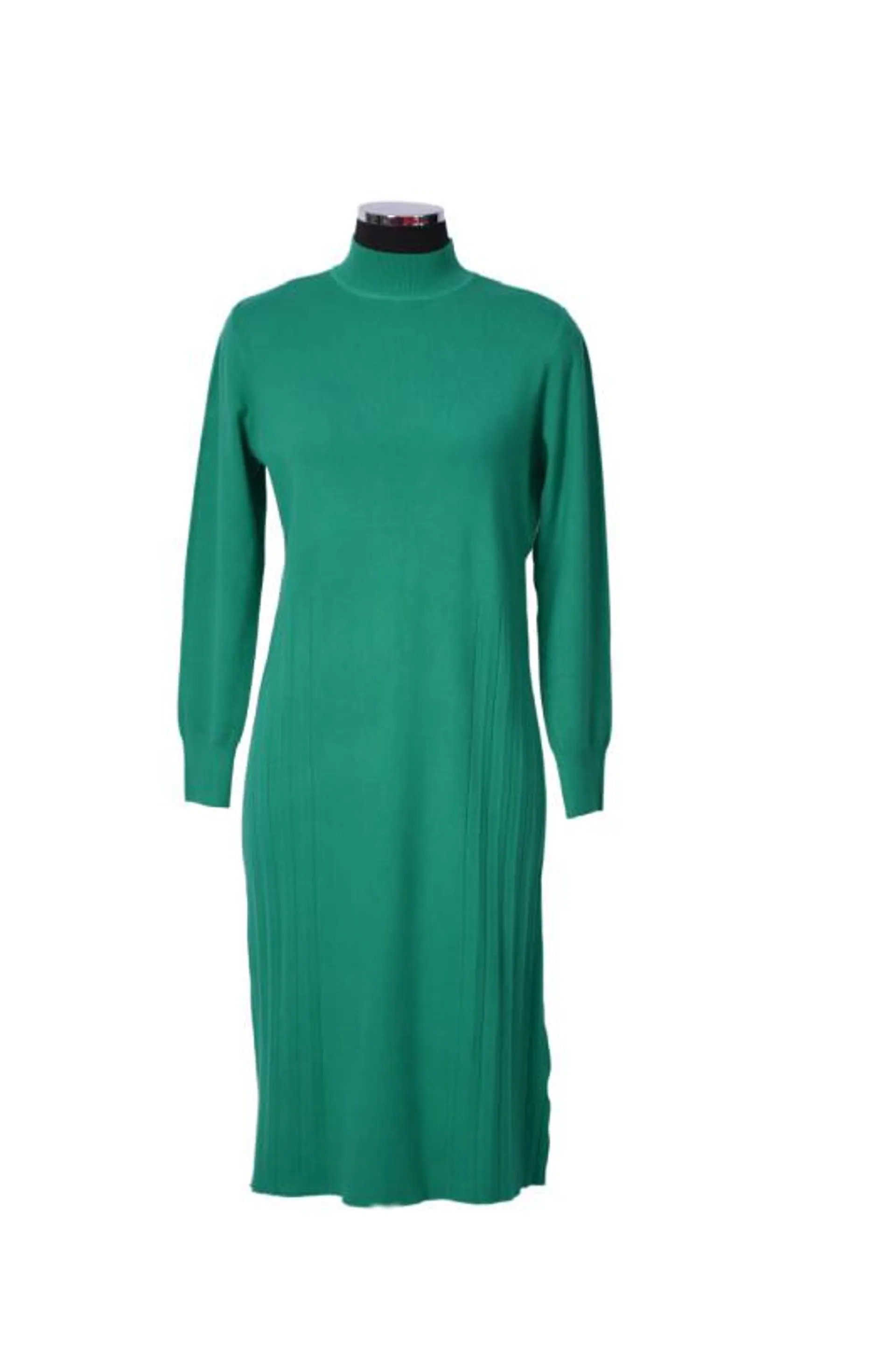 Rochie tricotata din vascoza verde cu pliuri laterale