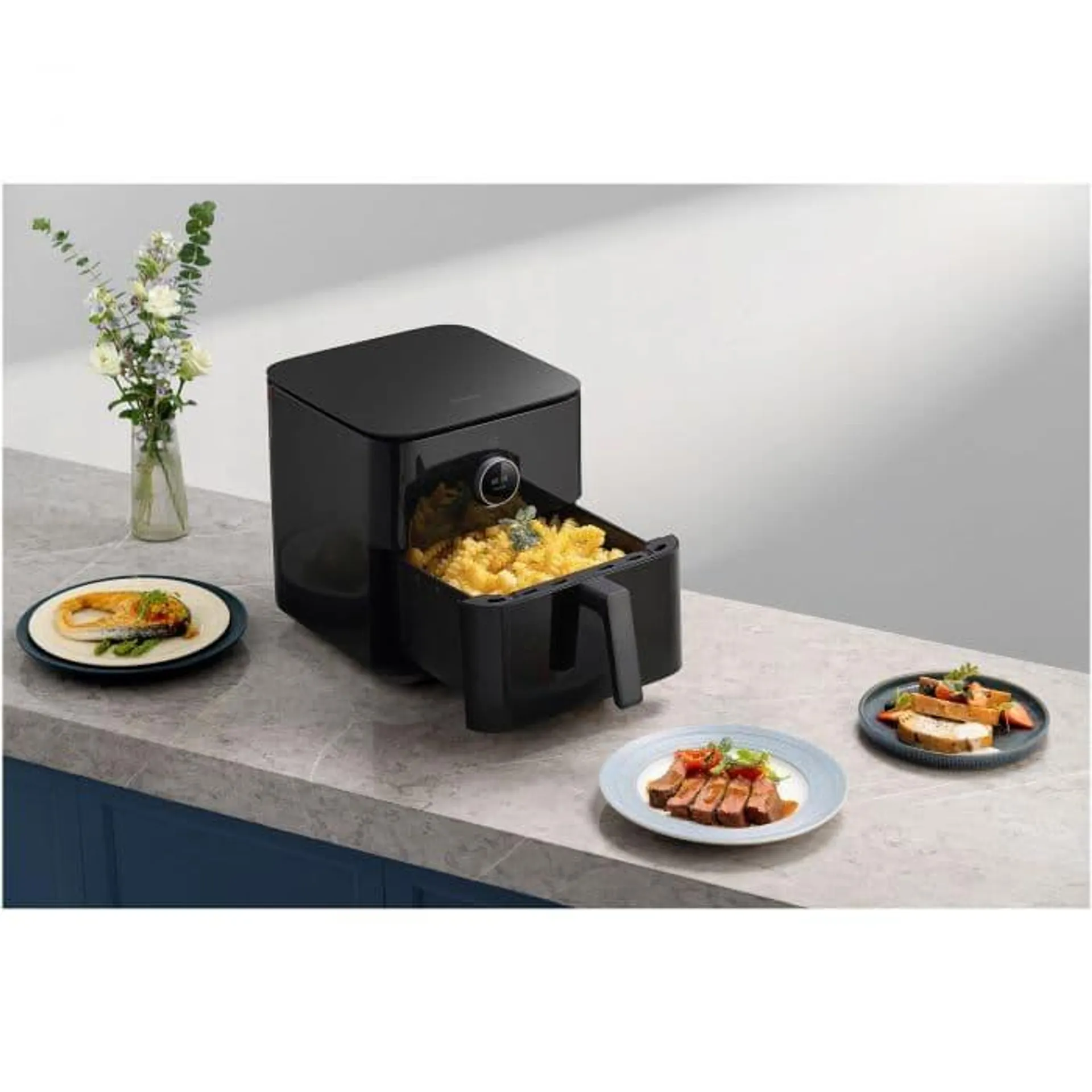 Friteuza cu aer cald Xiaomi Smart Air Fryer BHR7357EU, 1800 W, 6.5 Kg, Control prin aplicatie, negru