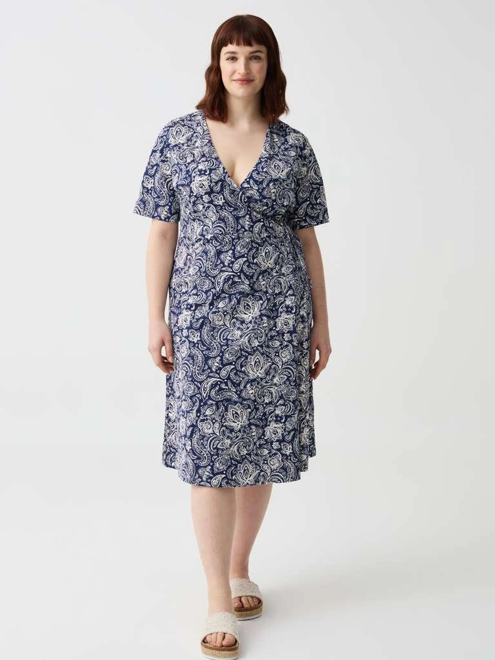 Curvy short wraparound dress with paisley print Blanc/bleu