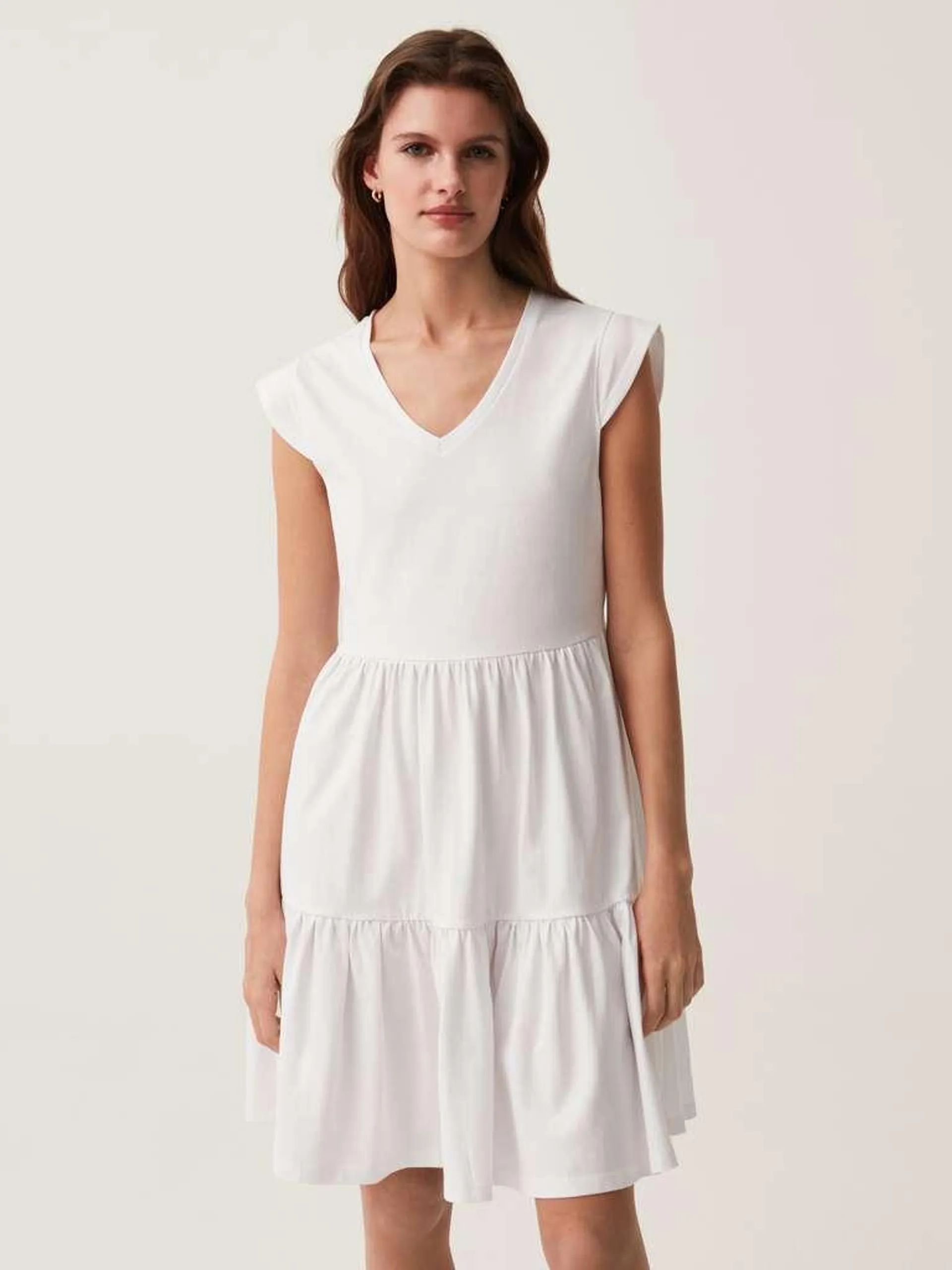 Short tiered dress with cap sleeves Blanc optique