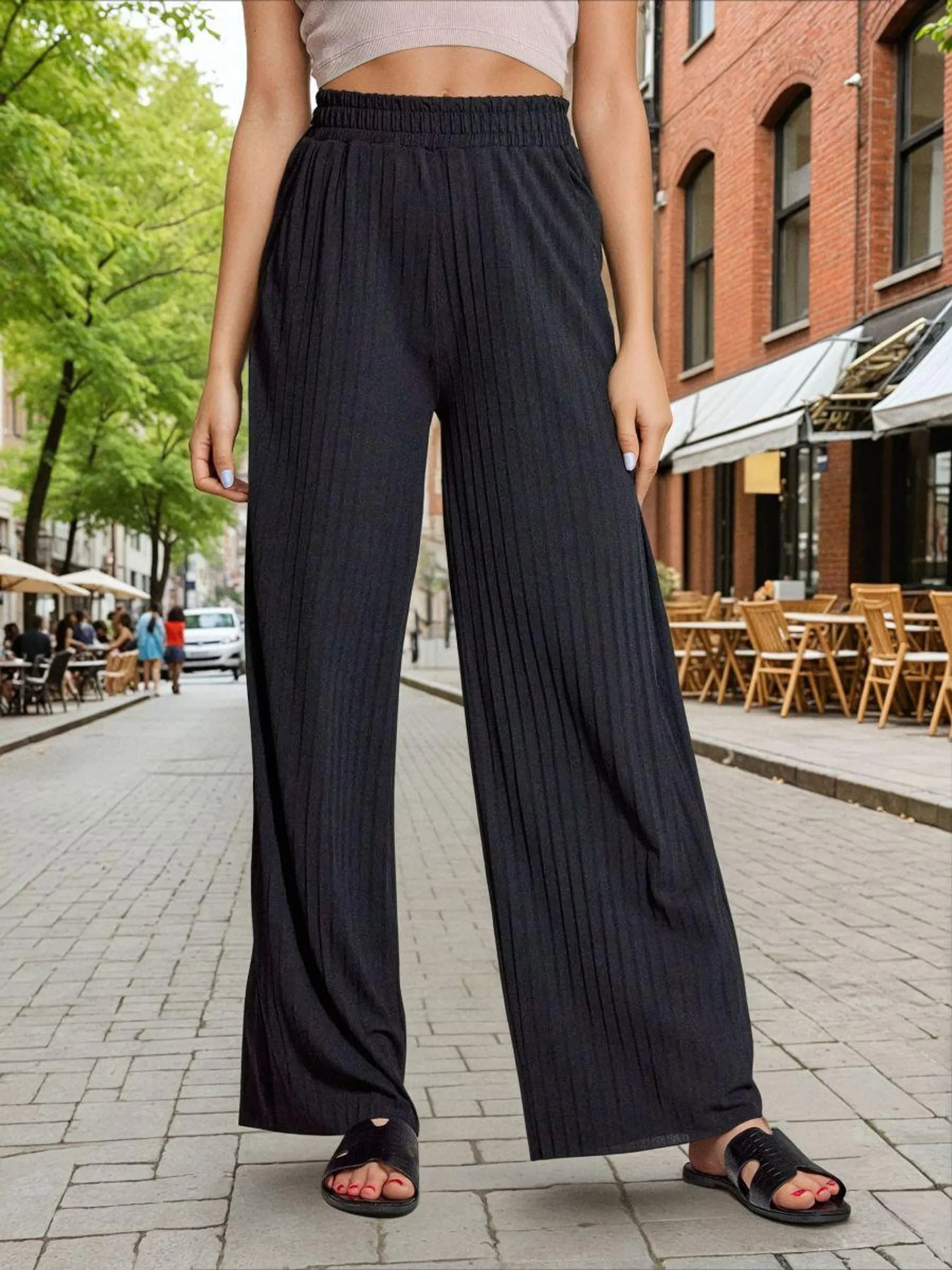 Pantaloni plisati
