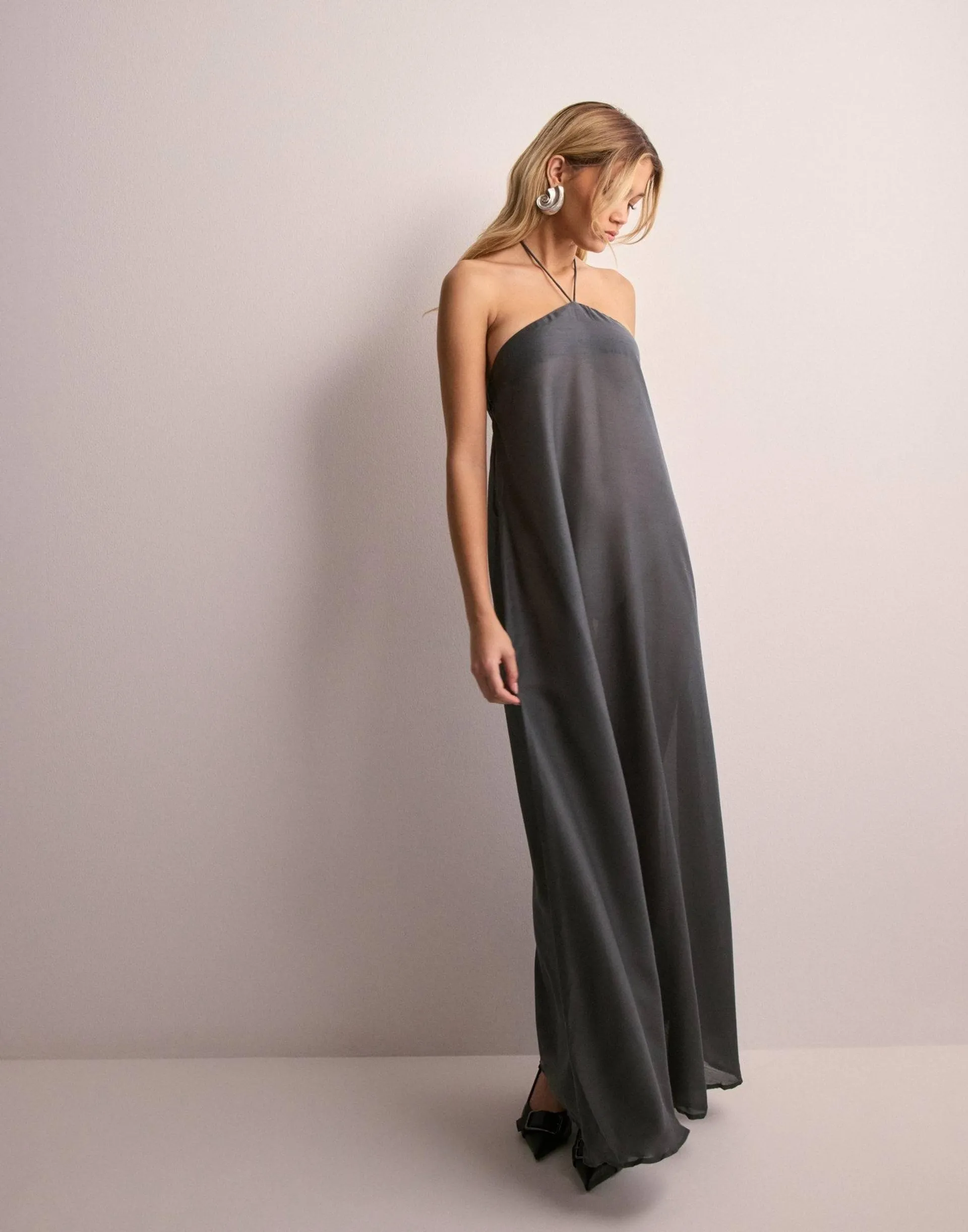 PCAYA STRAP HALTERNECK MAXI DRESS S