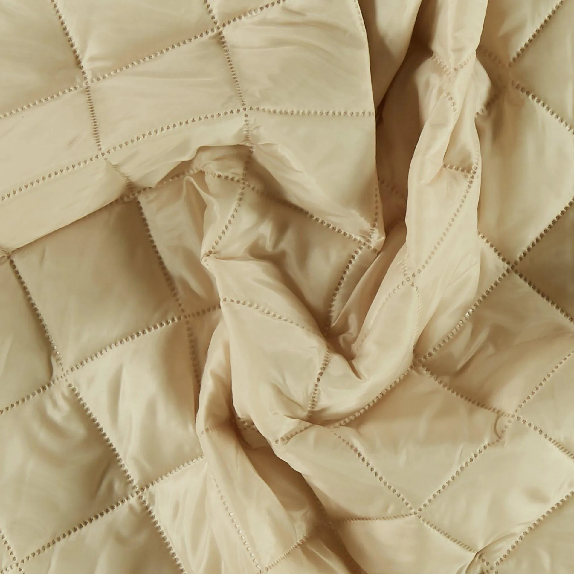 Thermo quilt, sand m foder punktsvetsad