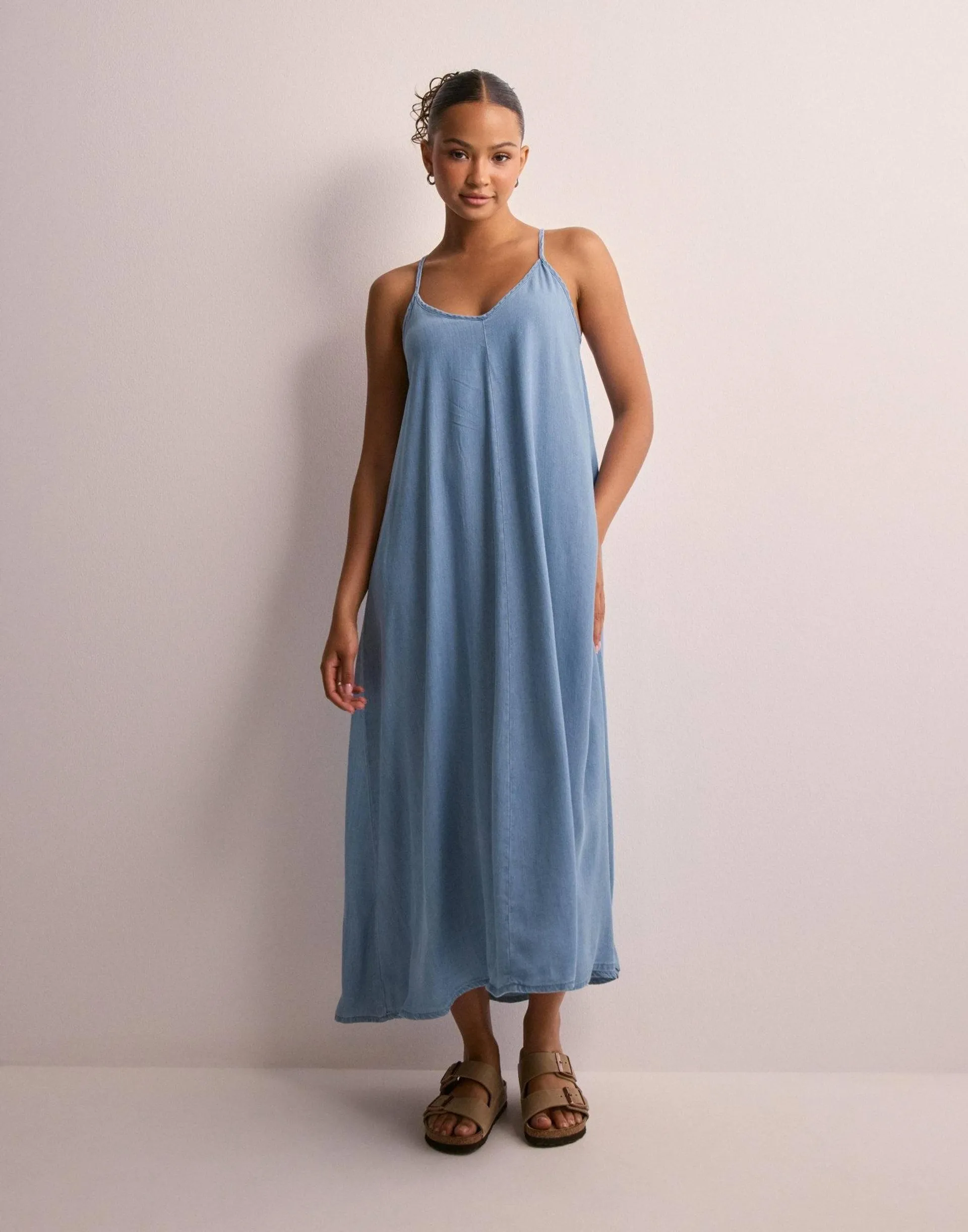 ONLLAIA SL STRING LONG DNM DRESS QY