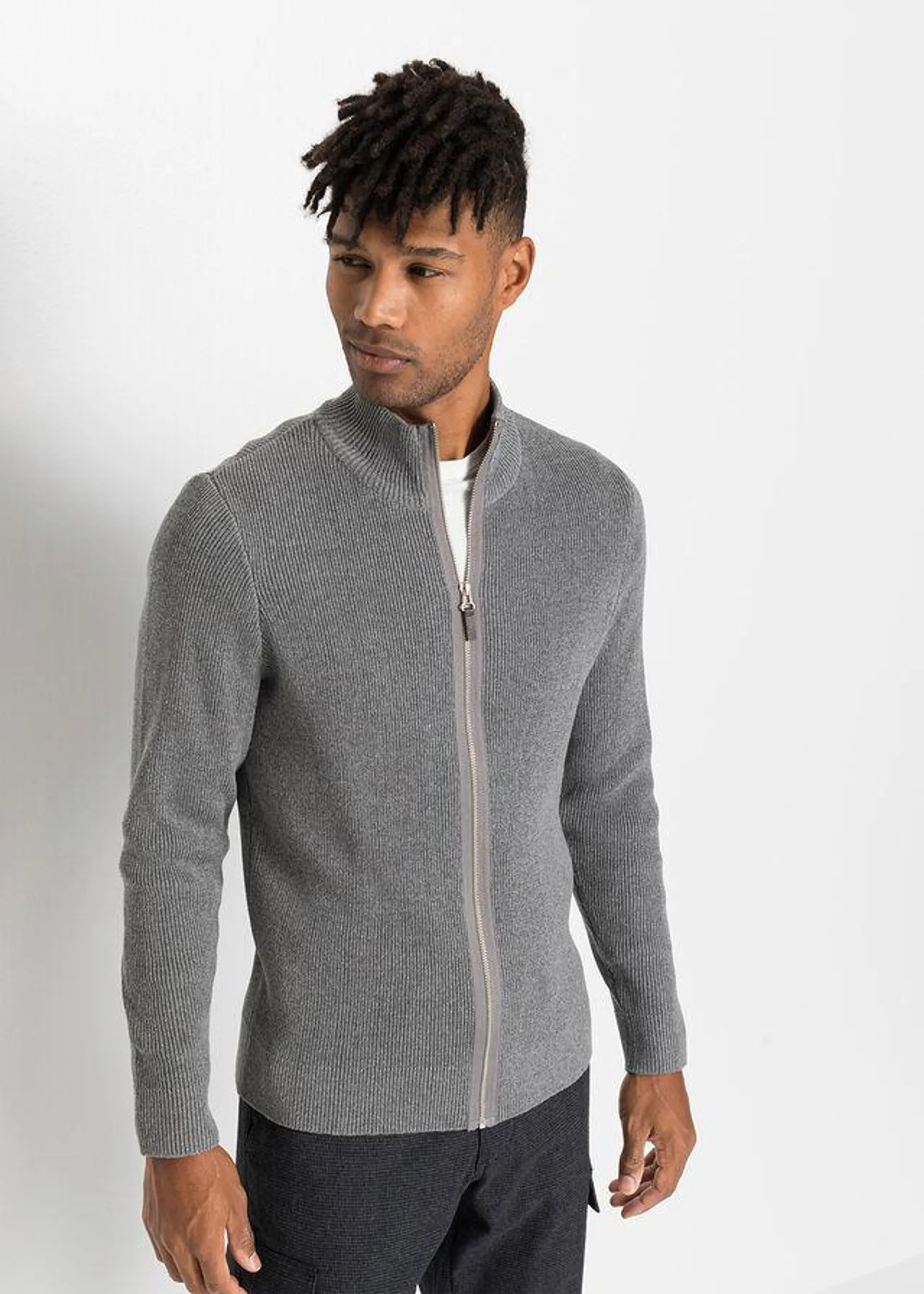 Pletený sveter Slim Fit