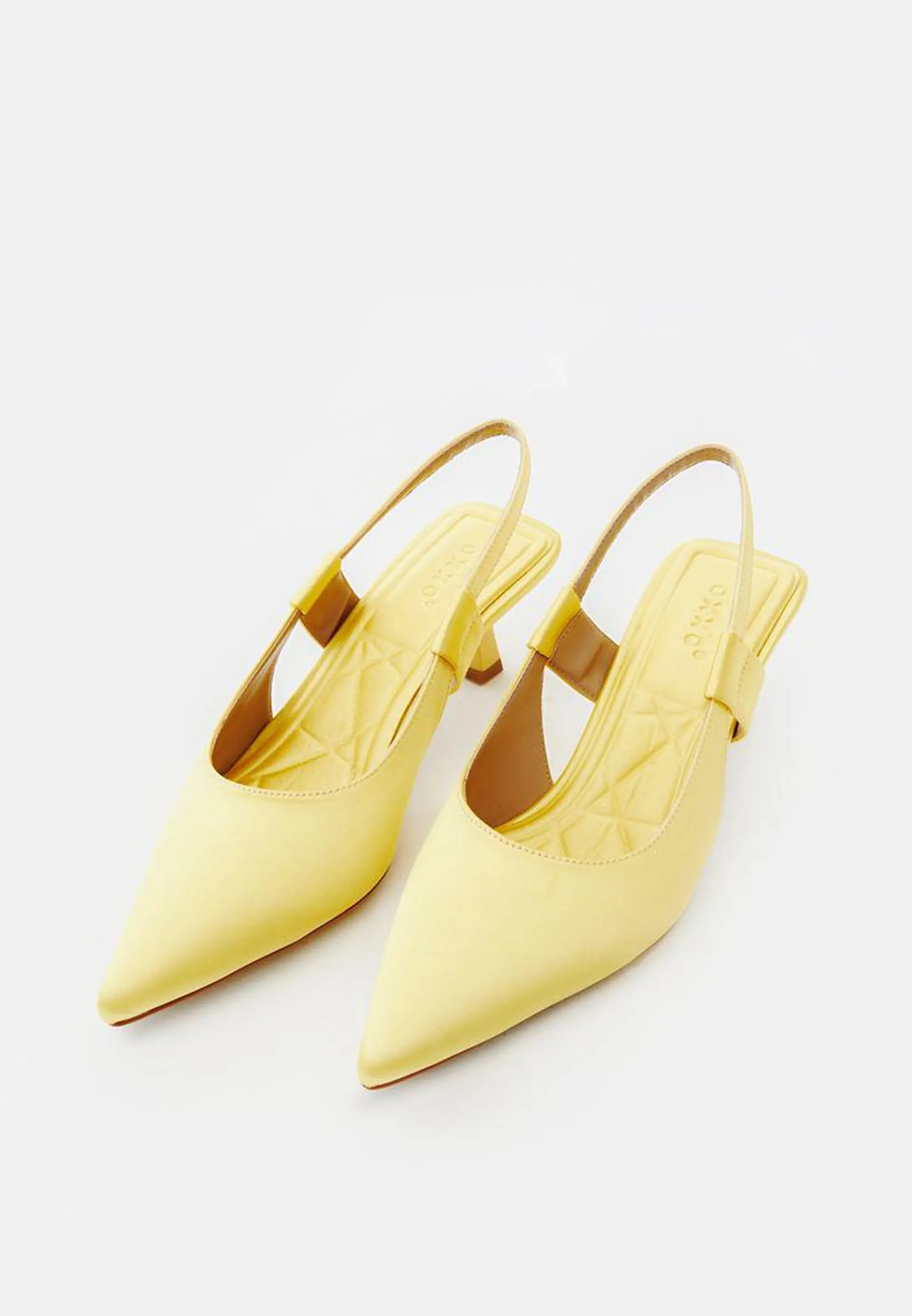 Sarı Topuklu Saten Ayakkabı