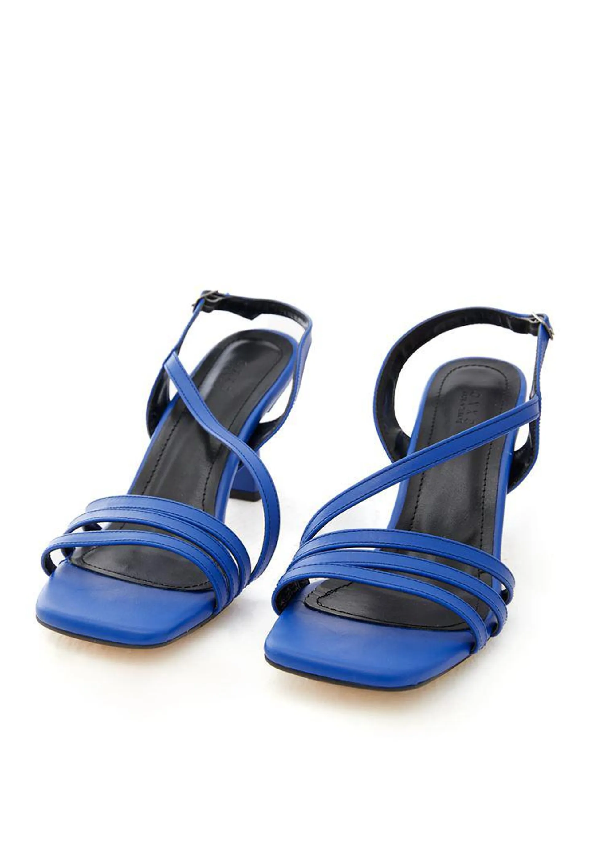 Mavi Bant Detaylı Topuklu Ayakkabı