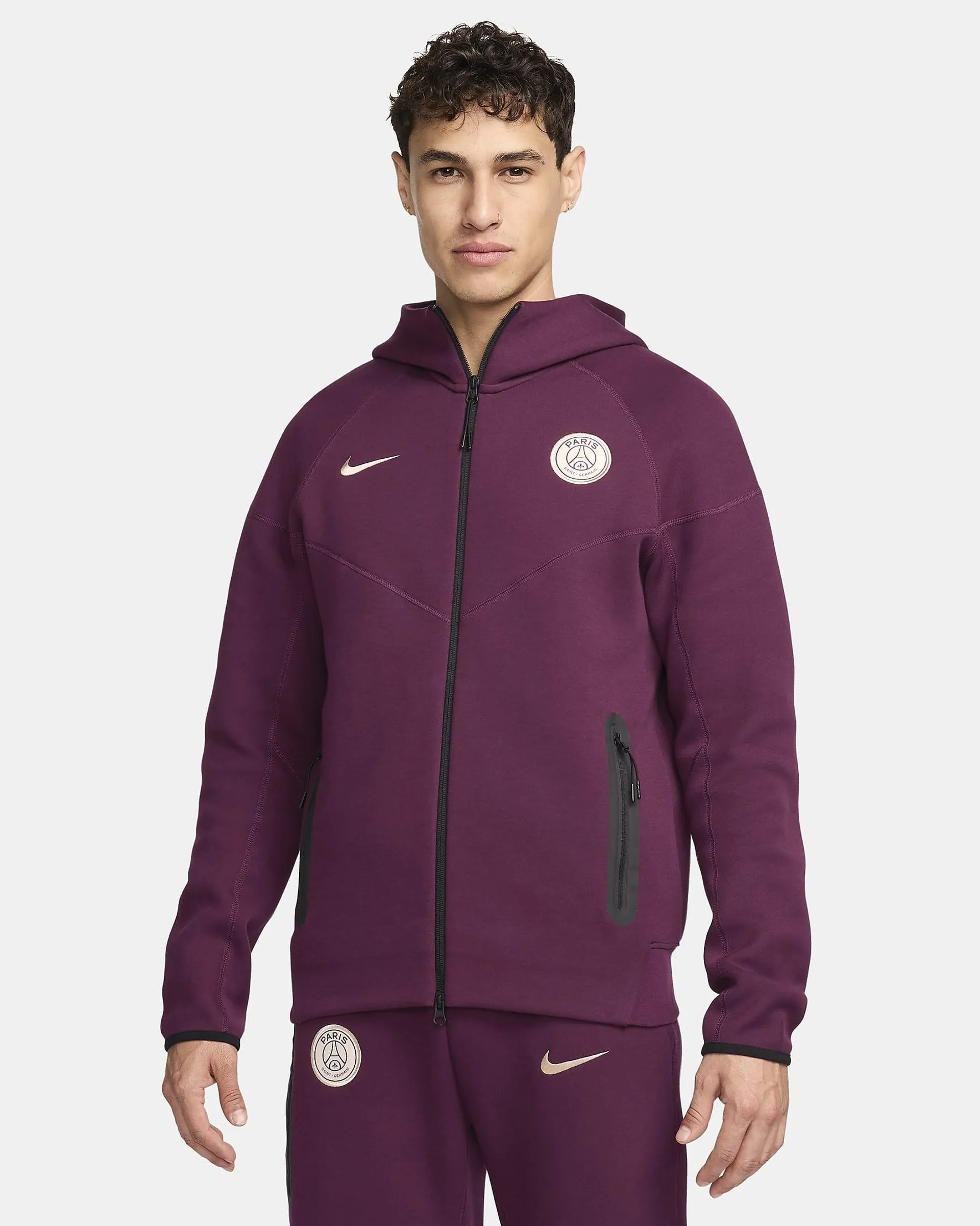 Paris Saint-Germain Tech Fleece Windrunner