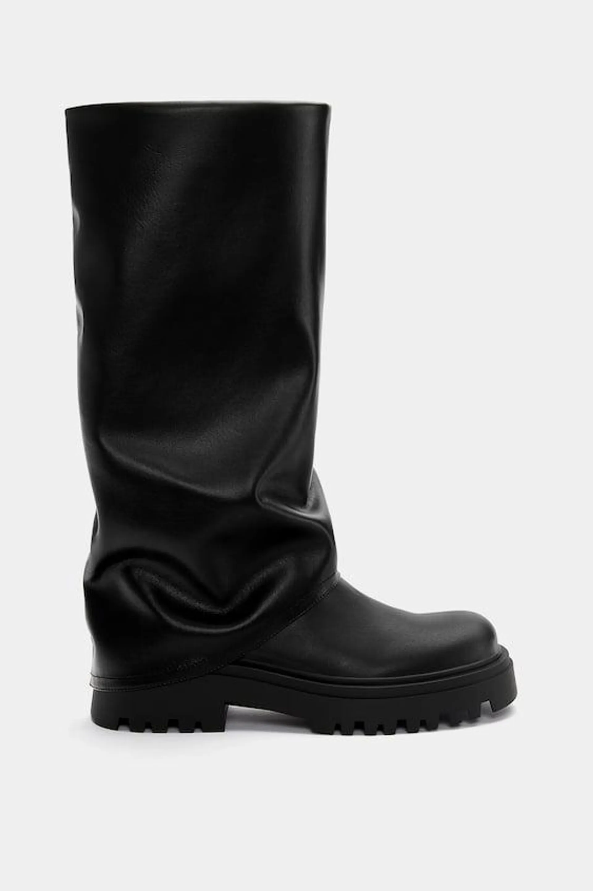 FLAT WRINKLED-EFFECT GAITER BOOTS